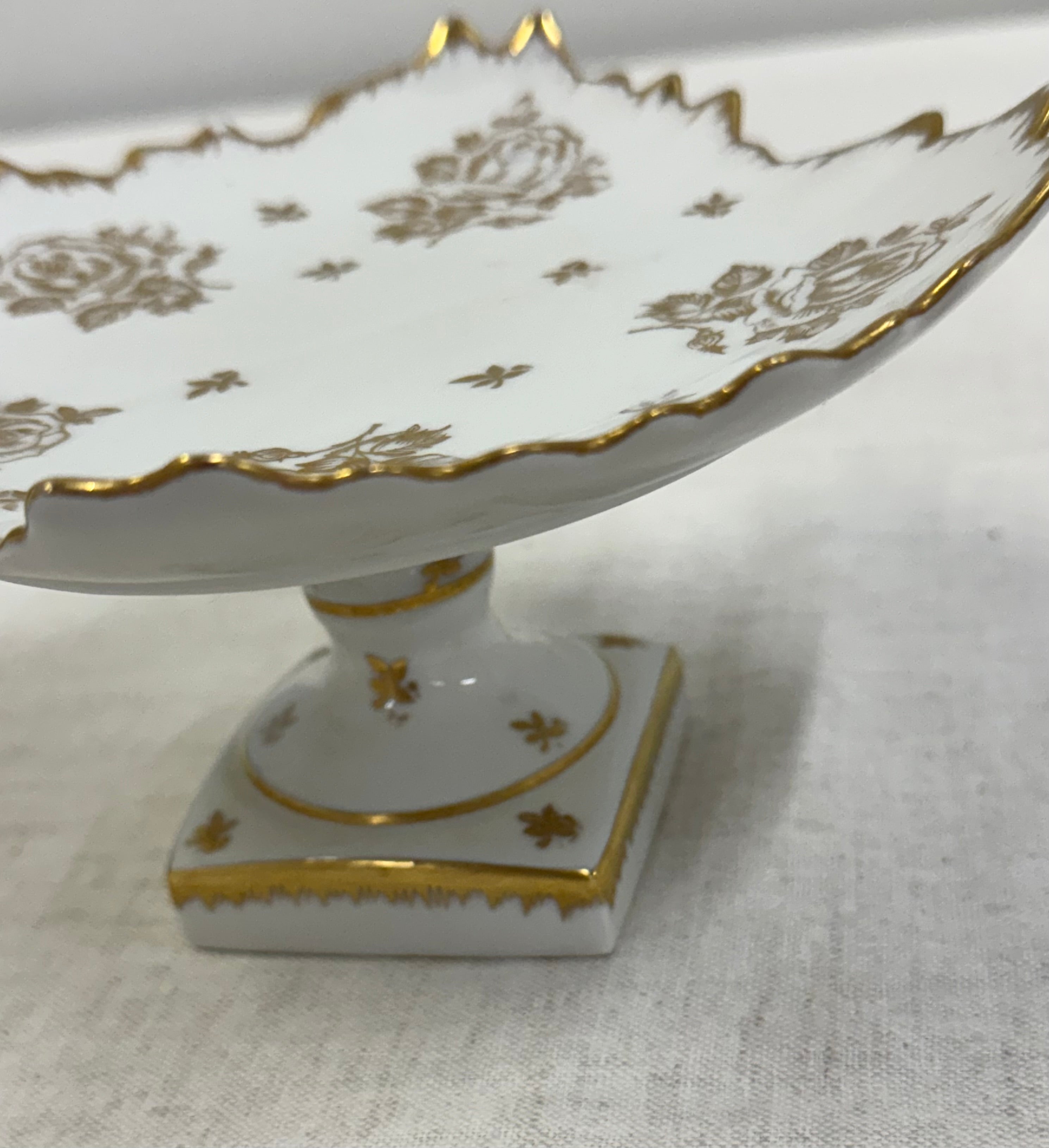Gold Leaf Pedestal Dish
