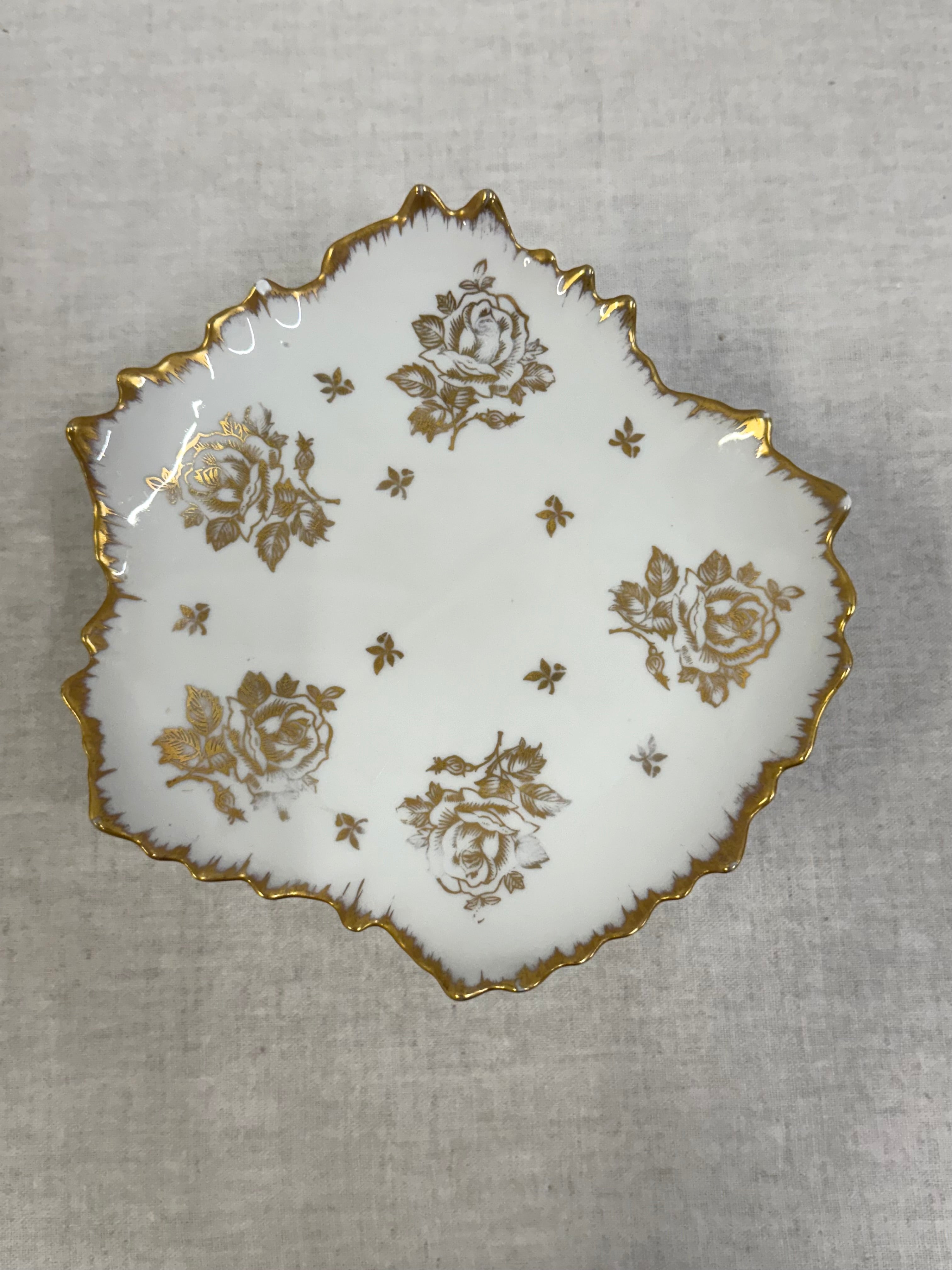 Gold Leaf Pedestal Dish