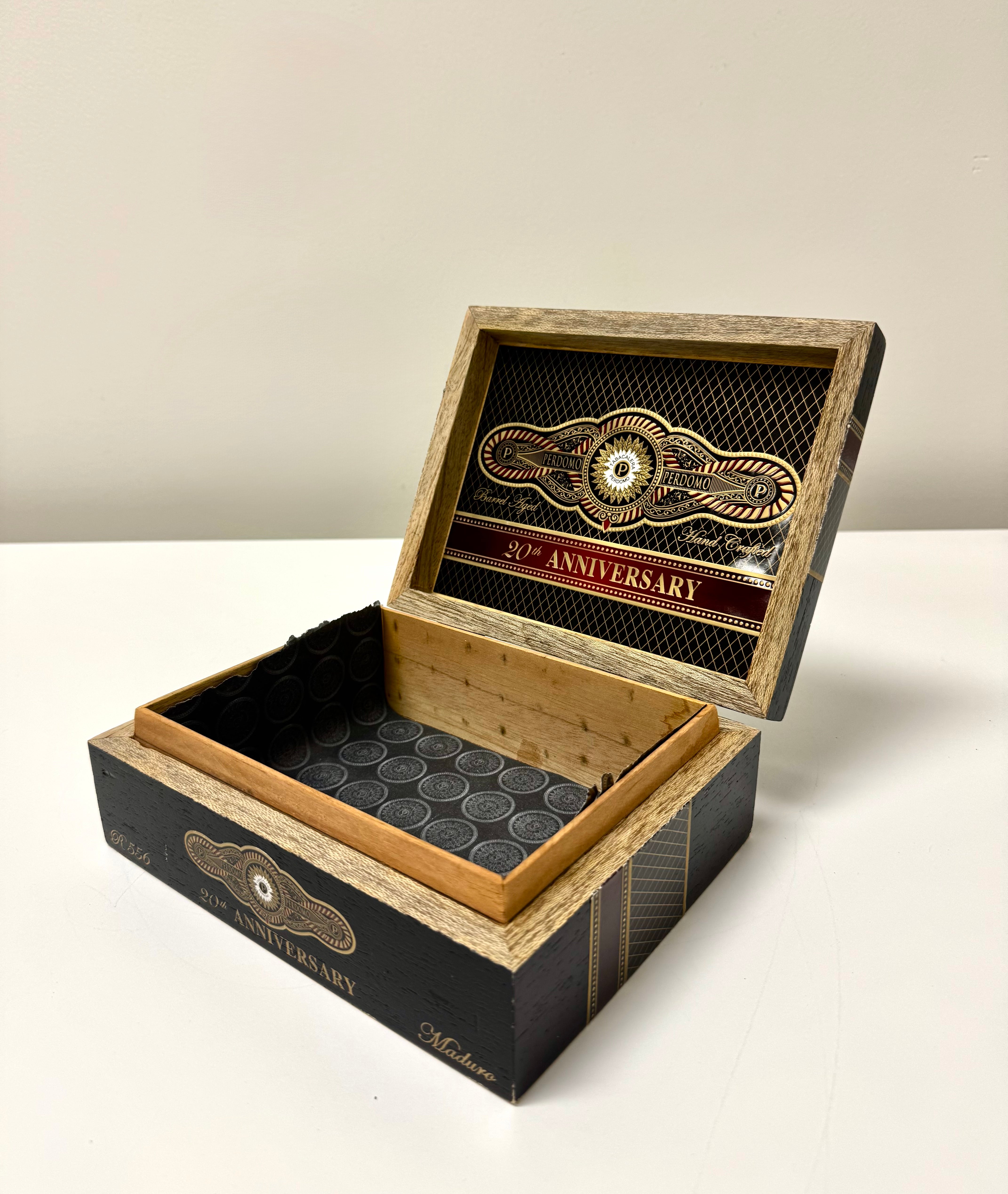 Perdomo Cigar Box