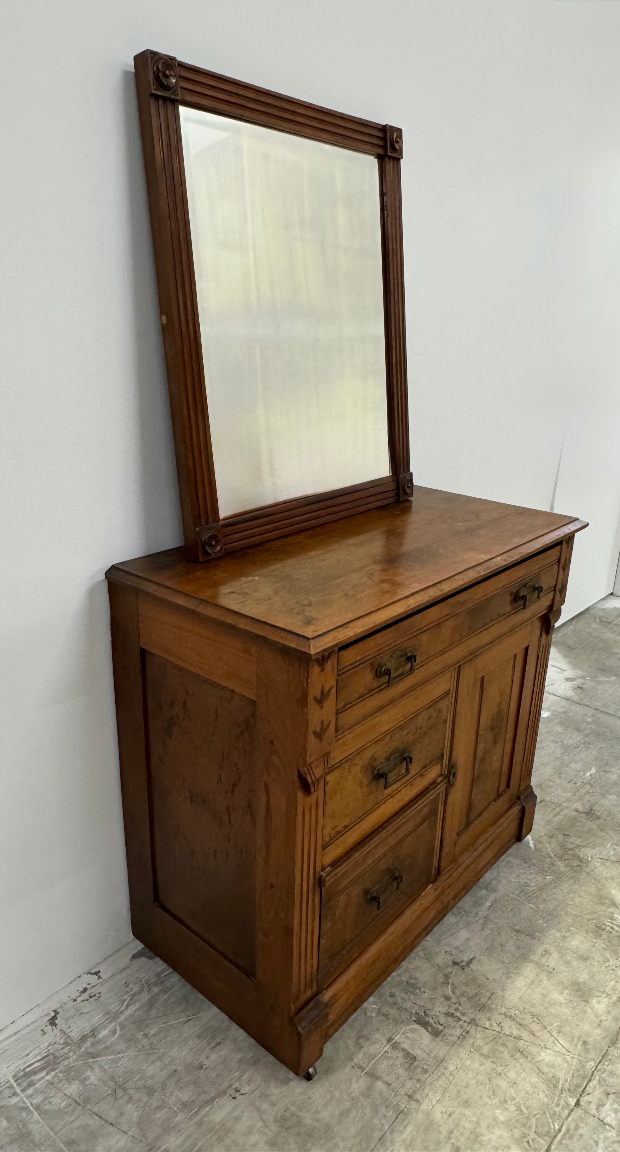 Vintage Washstand with Mirror