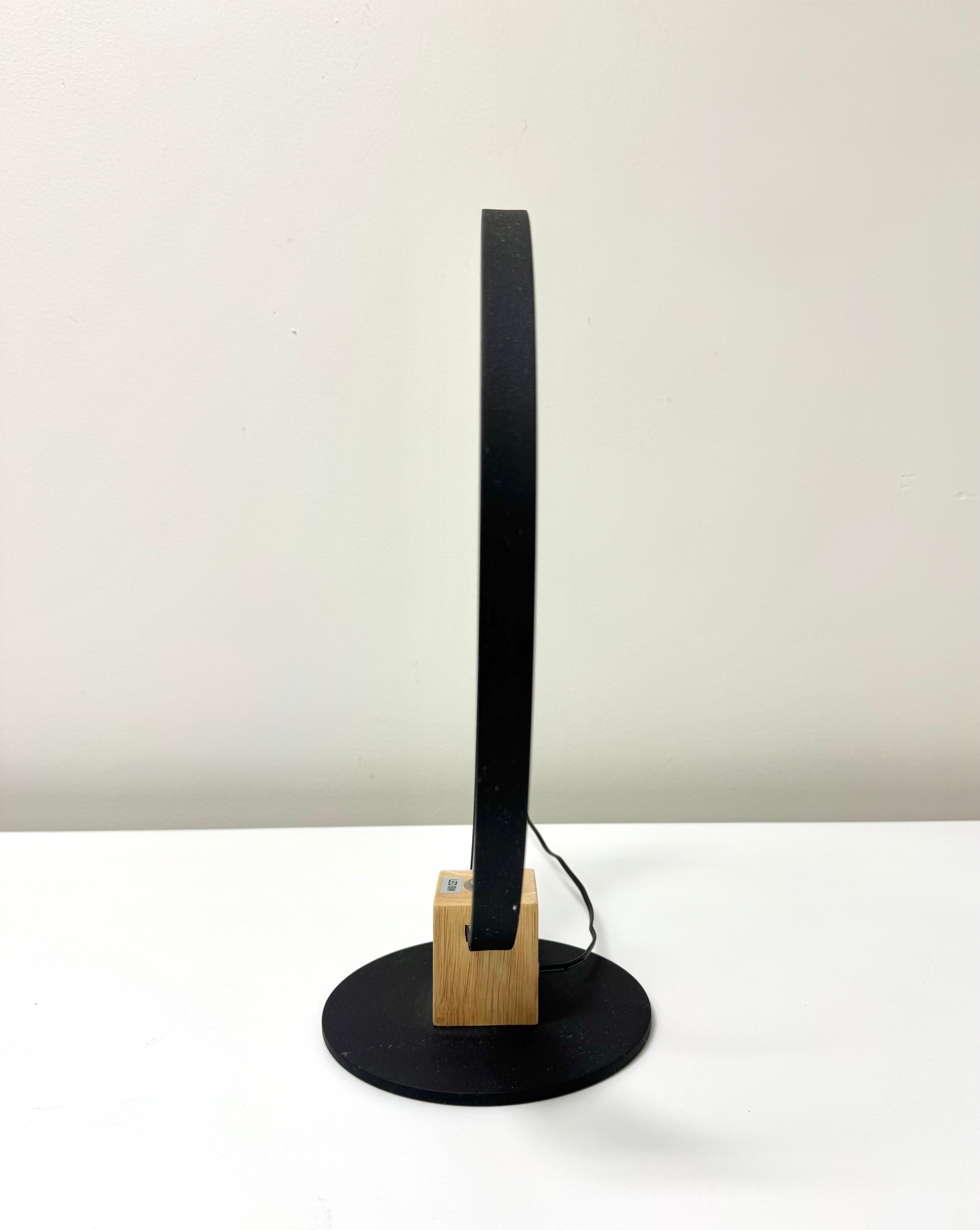 Black Circle LED Lamp