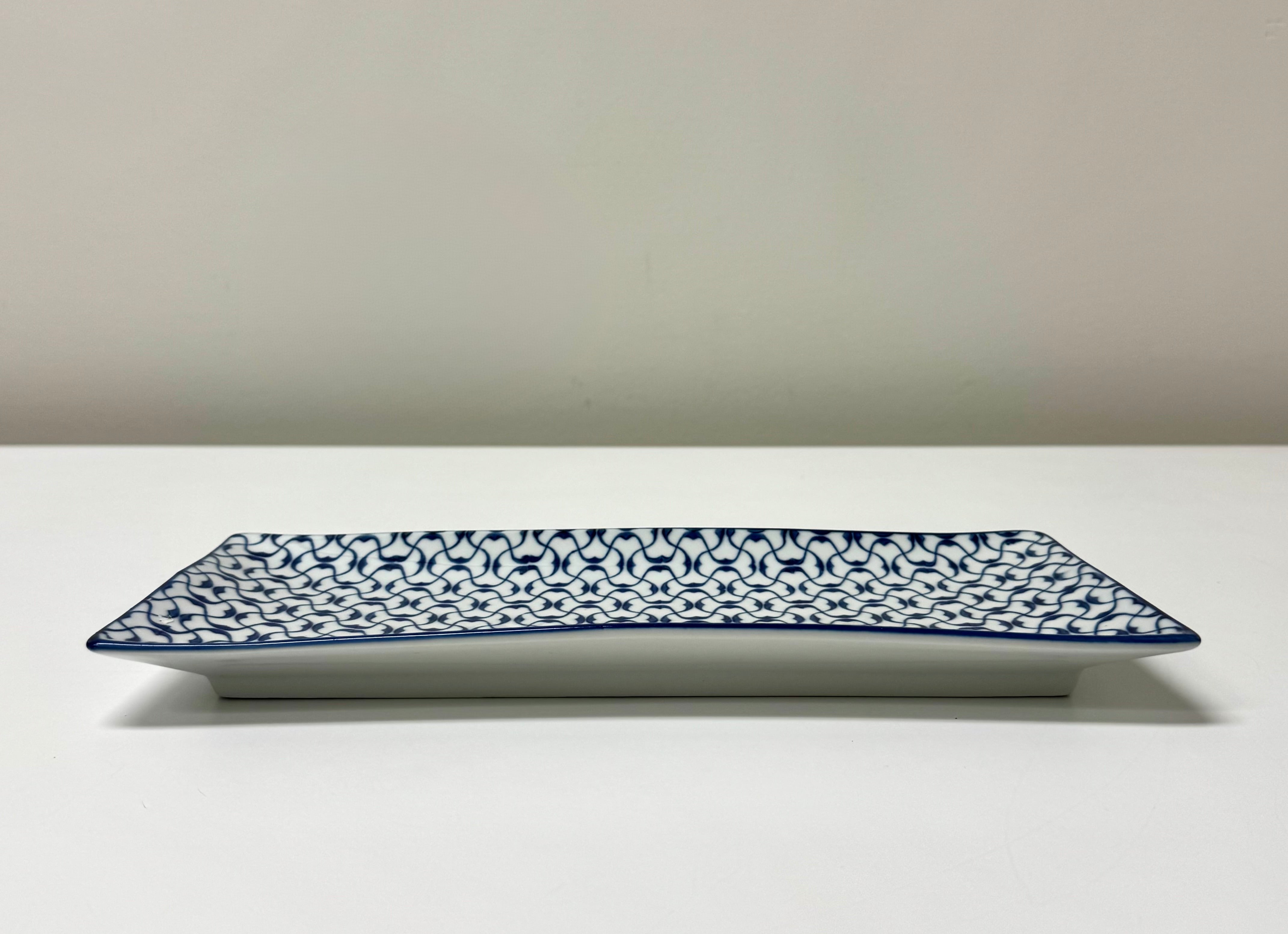BOMBAY Geometric Lattice Ceramic Tray