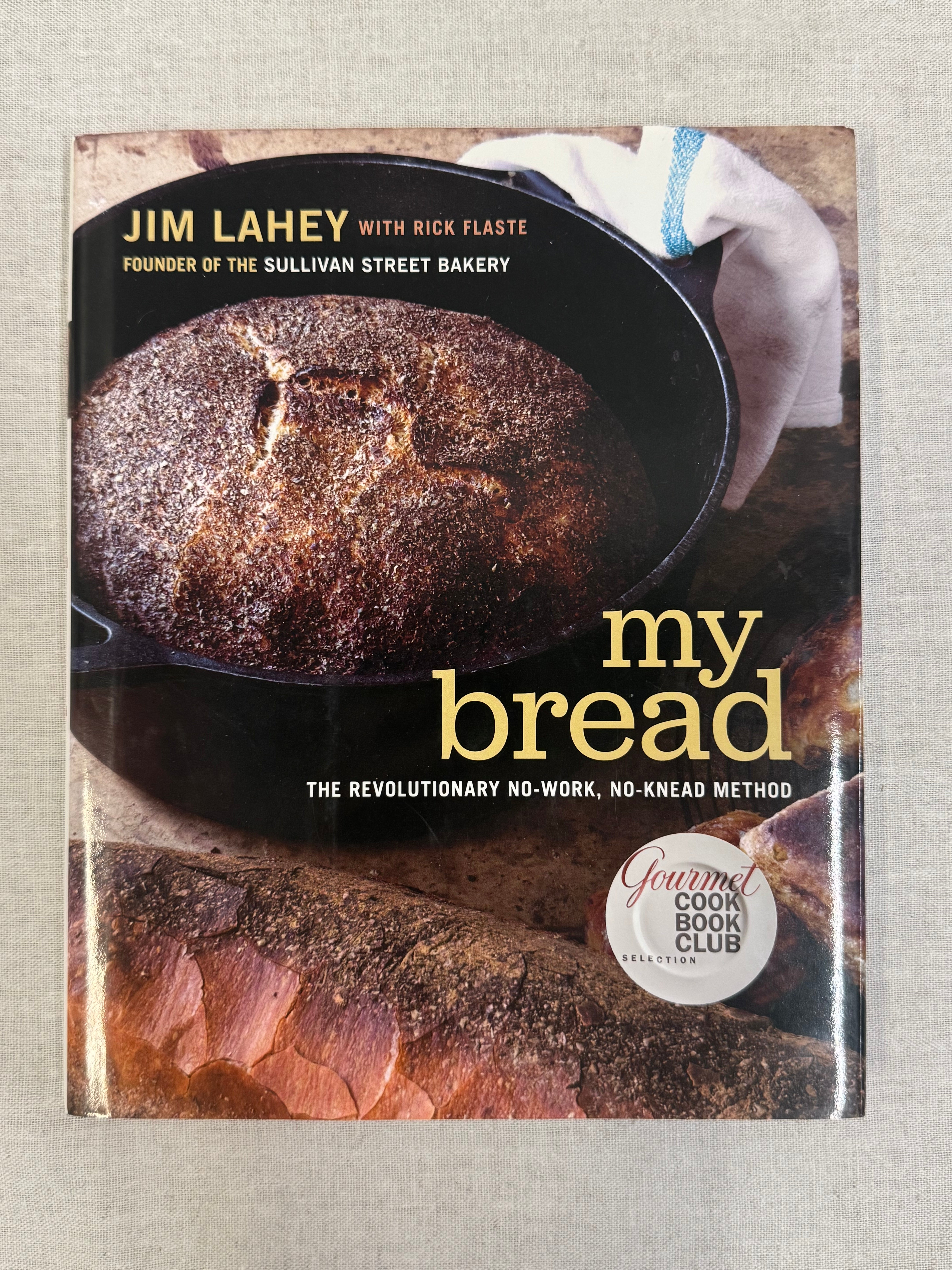 SASSAFRASS Superstone Bread Dome & Cookbook