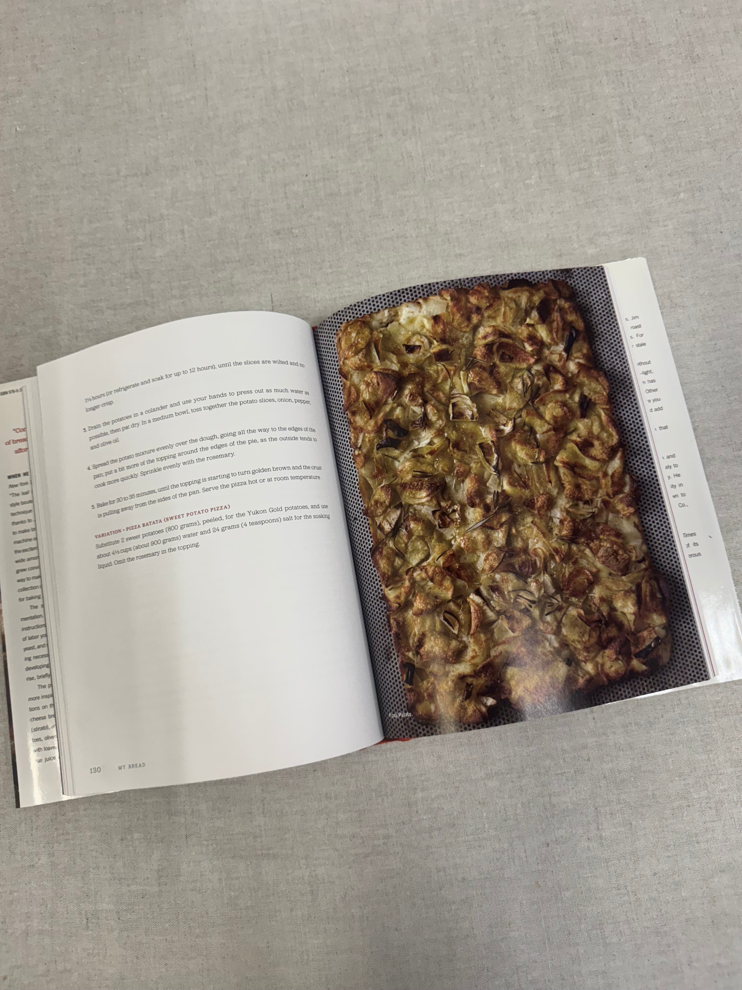 SASSAFRASS Superstone Bread Dome & Cookbook