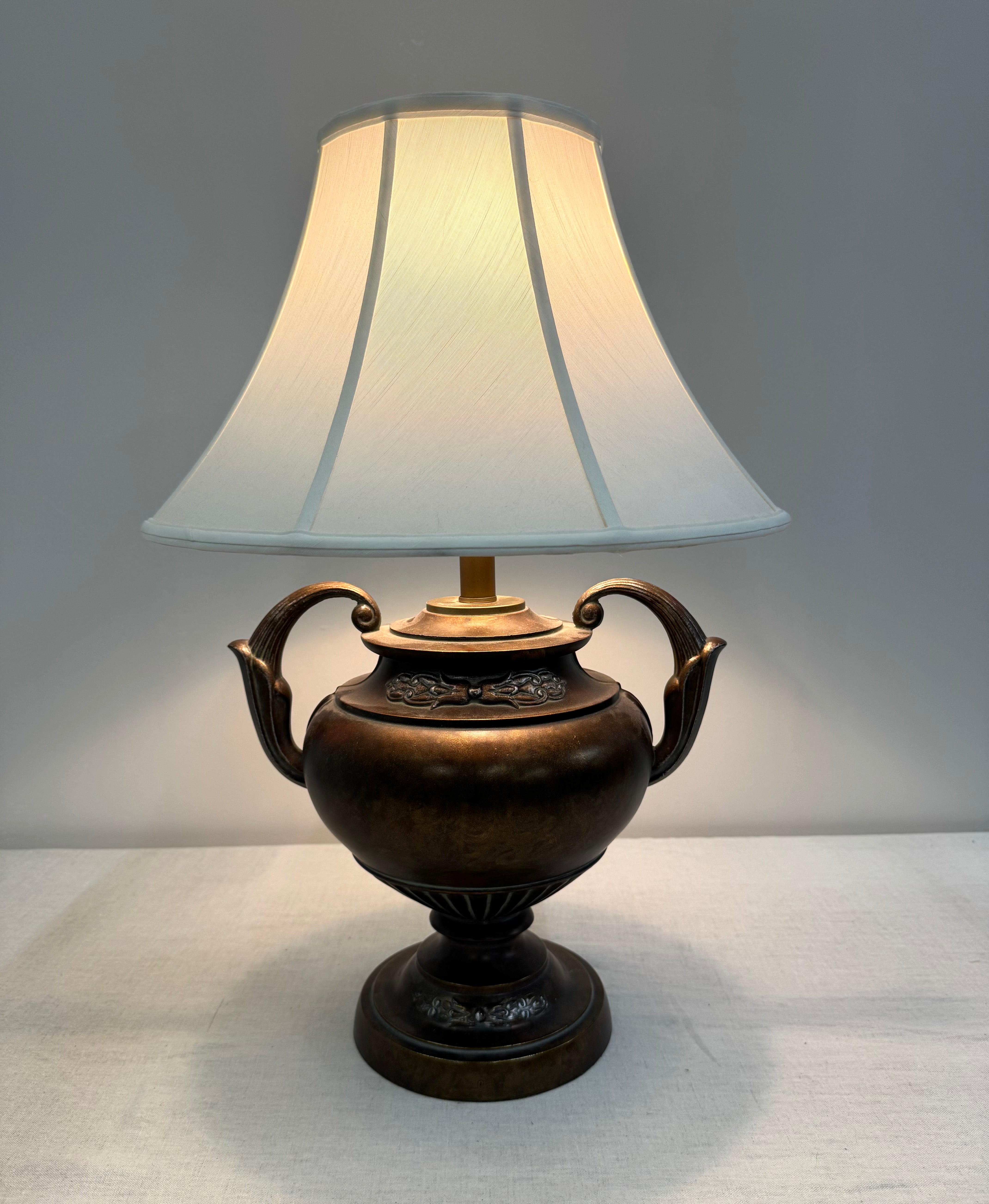 Bronze Metal Urn Lamp