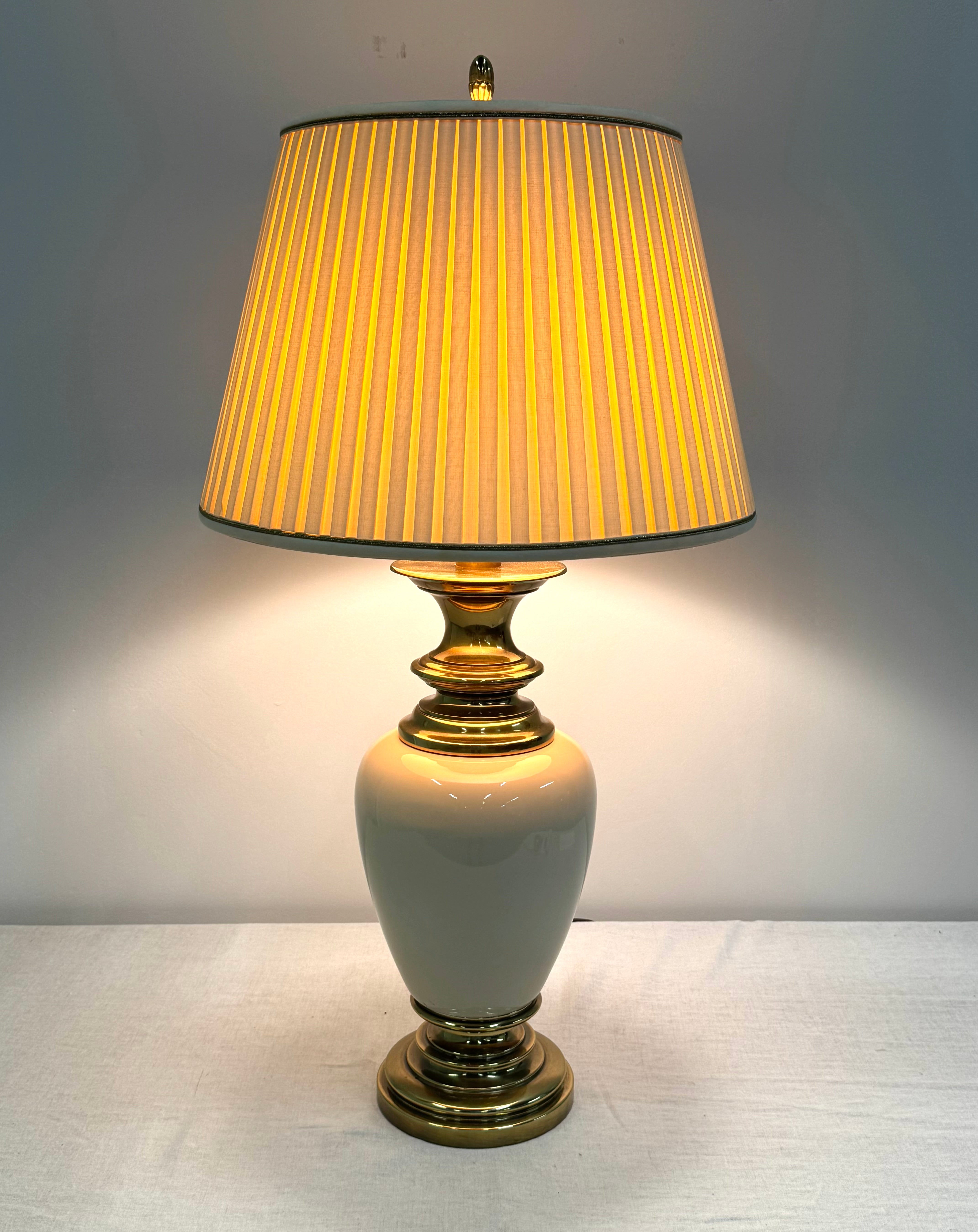 Vintage STIFFEL Cream Ceramic Lamp