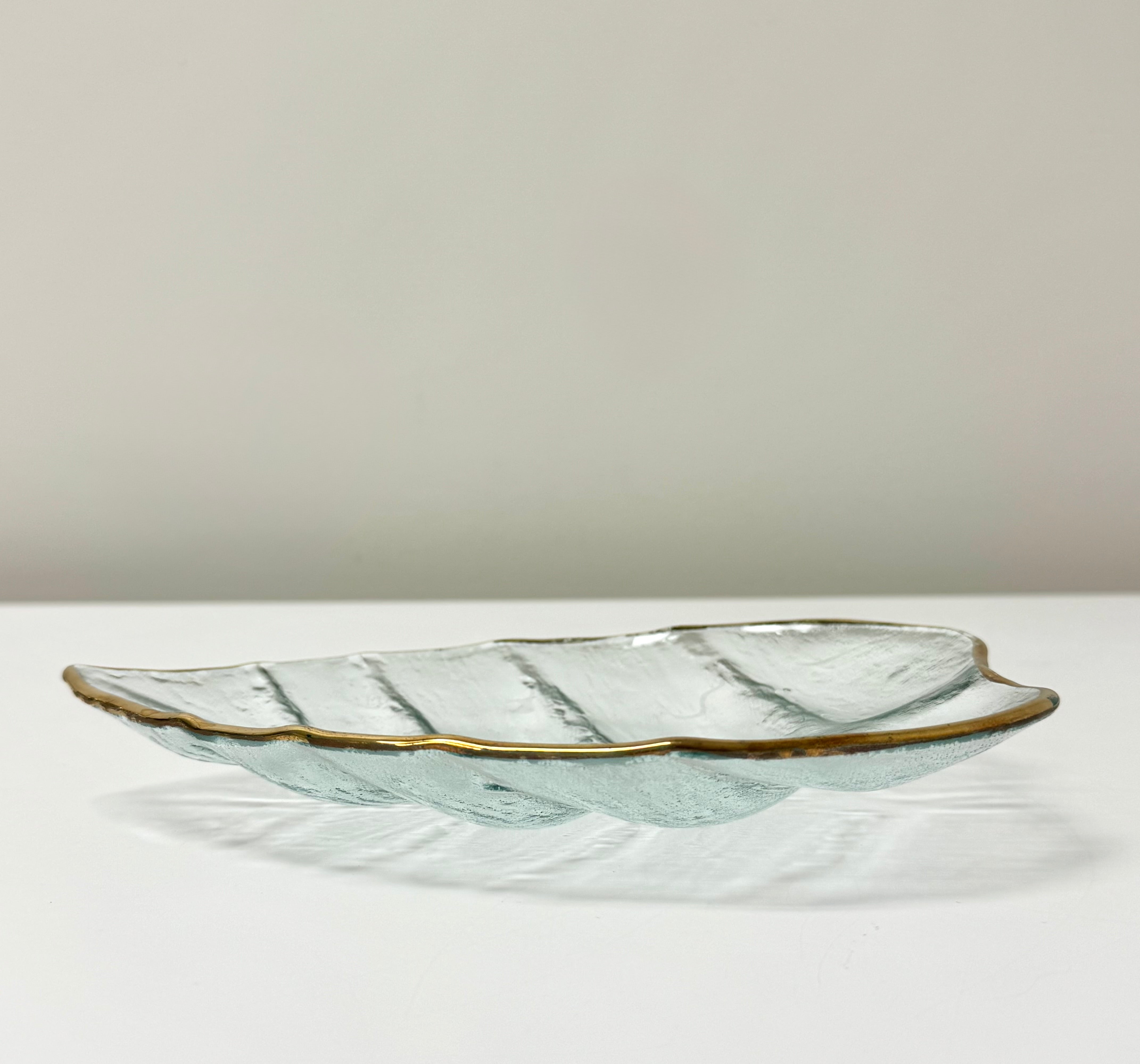 Organic Glass Leaf Dish