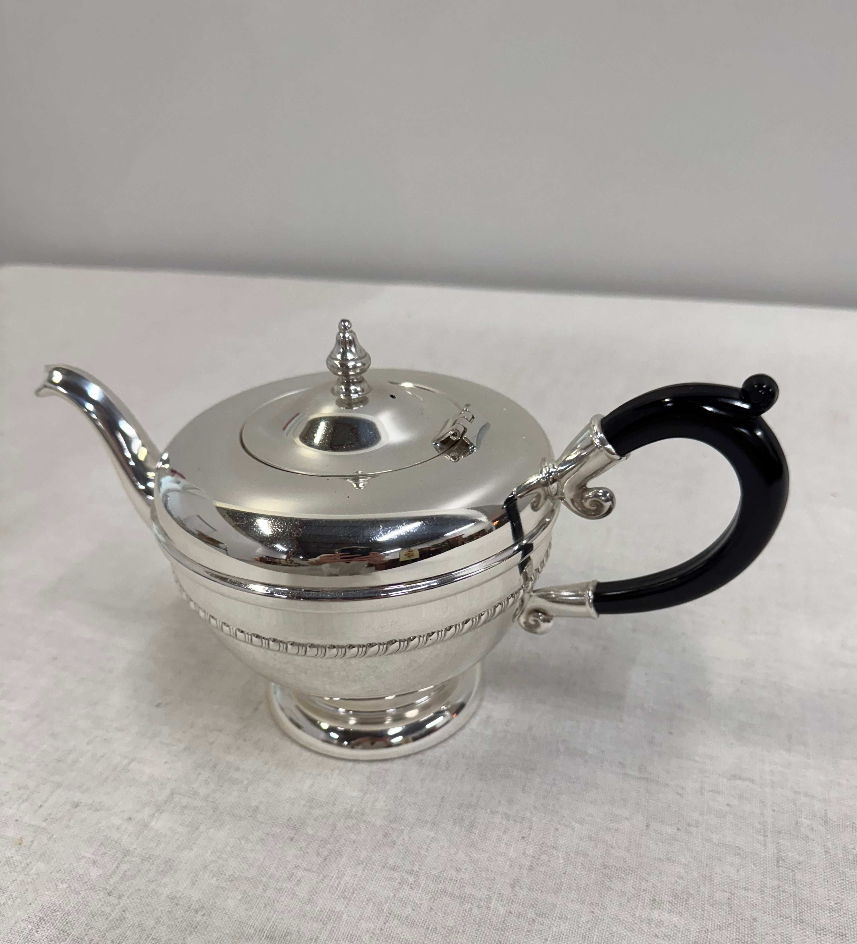 Vintage Silverplate Teapot (non-tarnish)