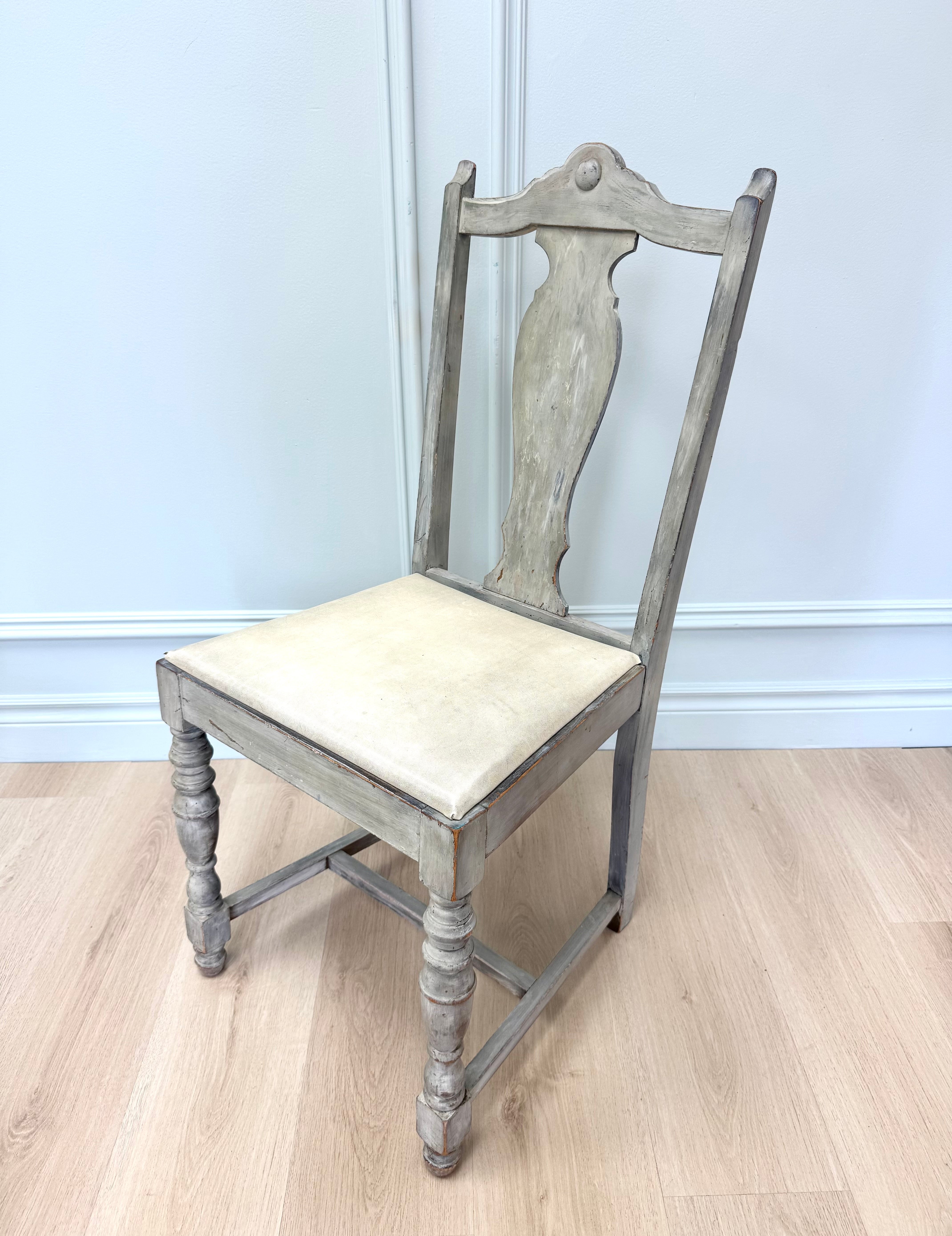 Country Gray Chair