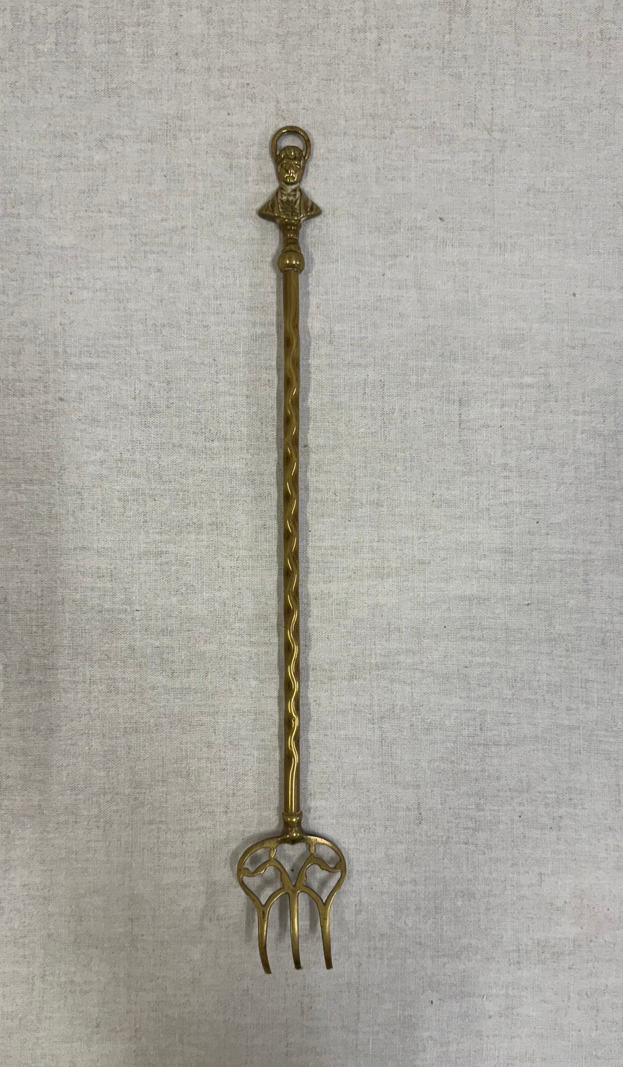 Vintage Aged Brass Gentleman Grill Fork