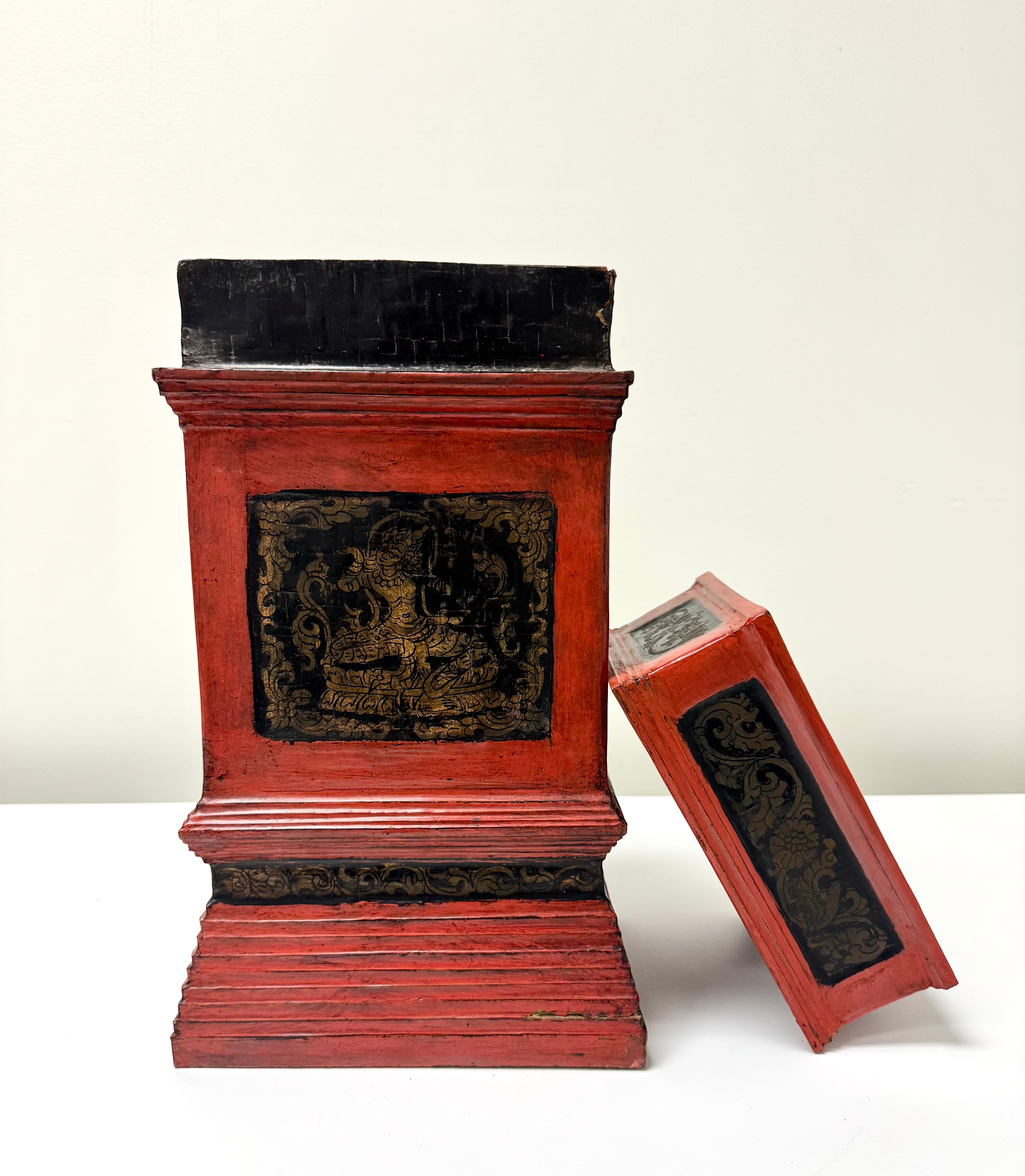 Vintage Thai Red Bamboo Decorative Box