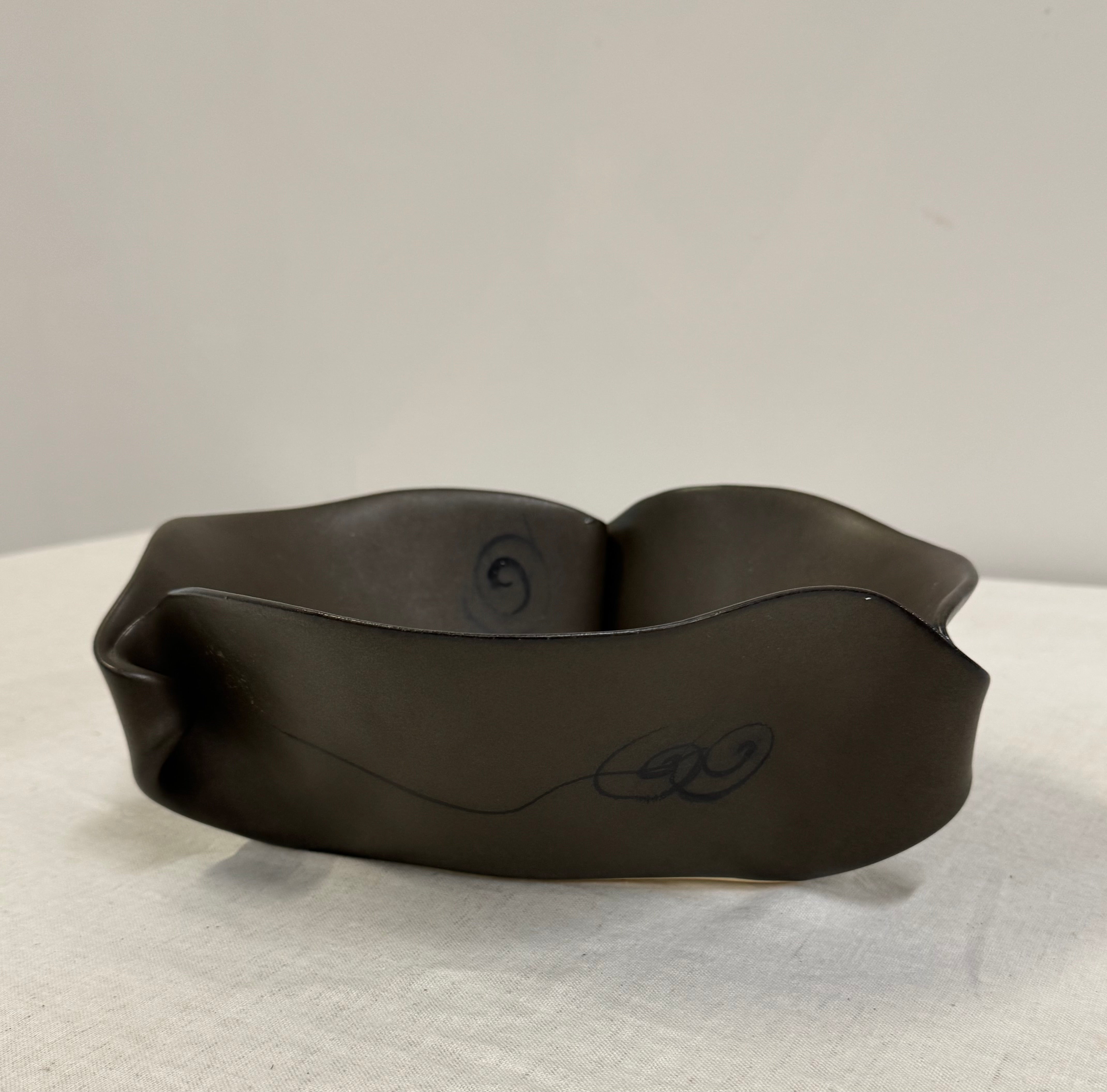 HILBORN POTTERY Pinched Bowl