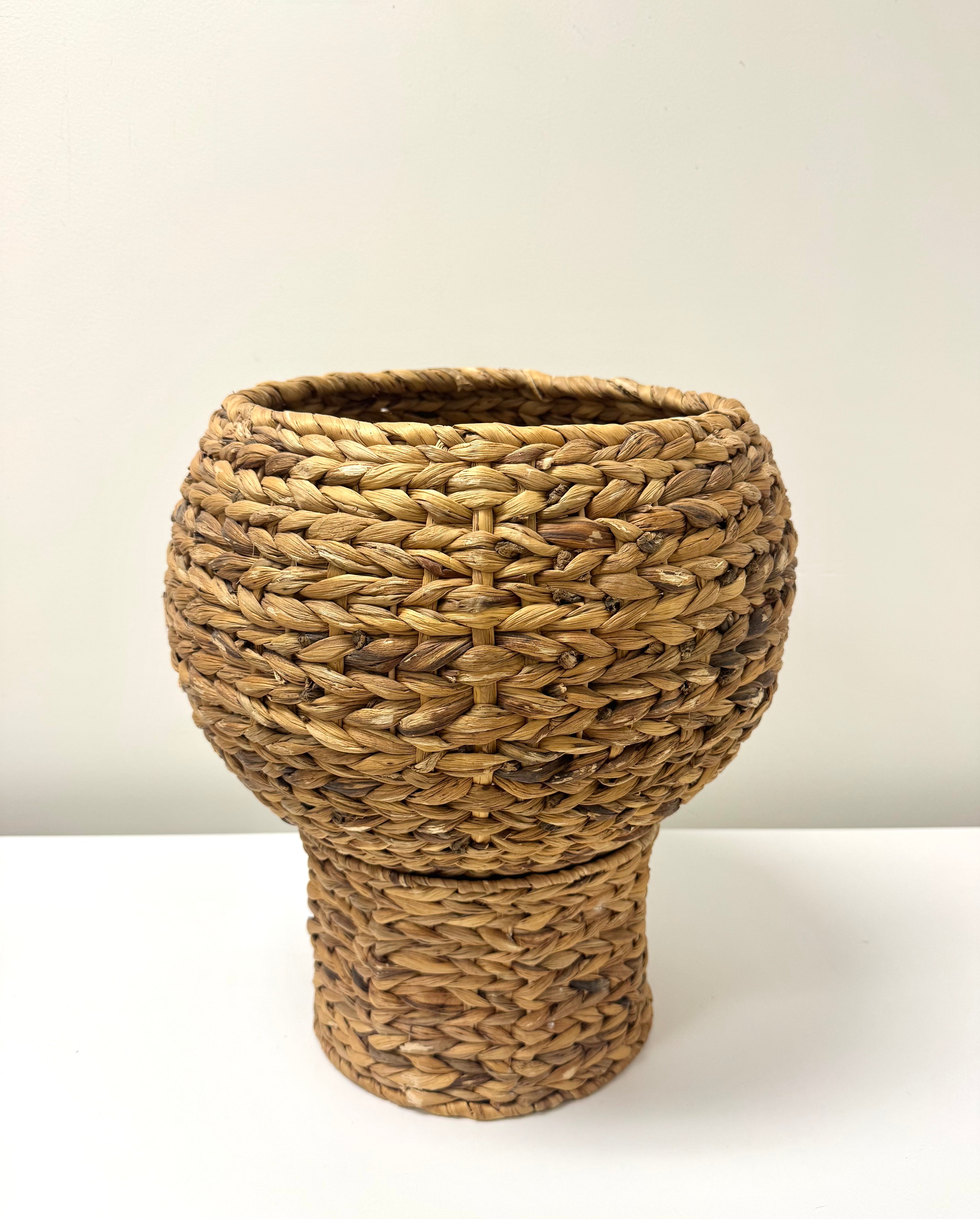 Seagrass Cat Egg Chair/Storage Basket