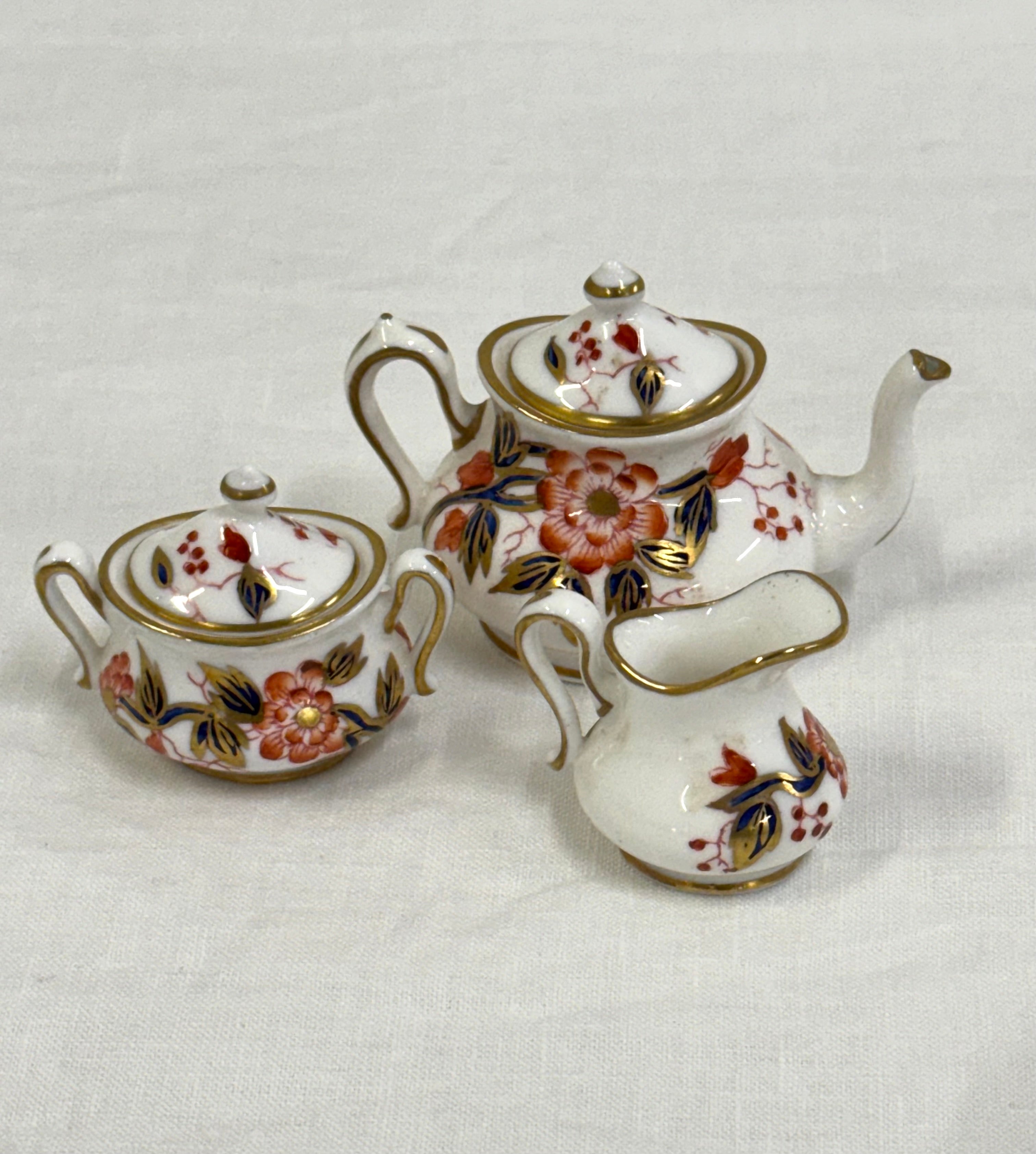 CROWN STAFFORDSHIRE 'Imari Coral' Miniature Tea Set