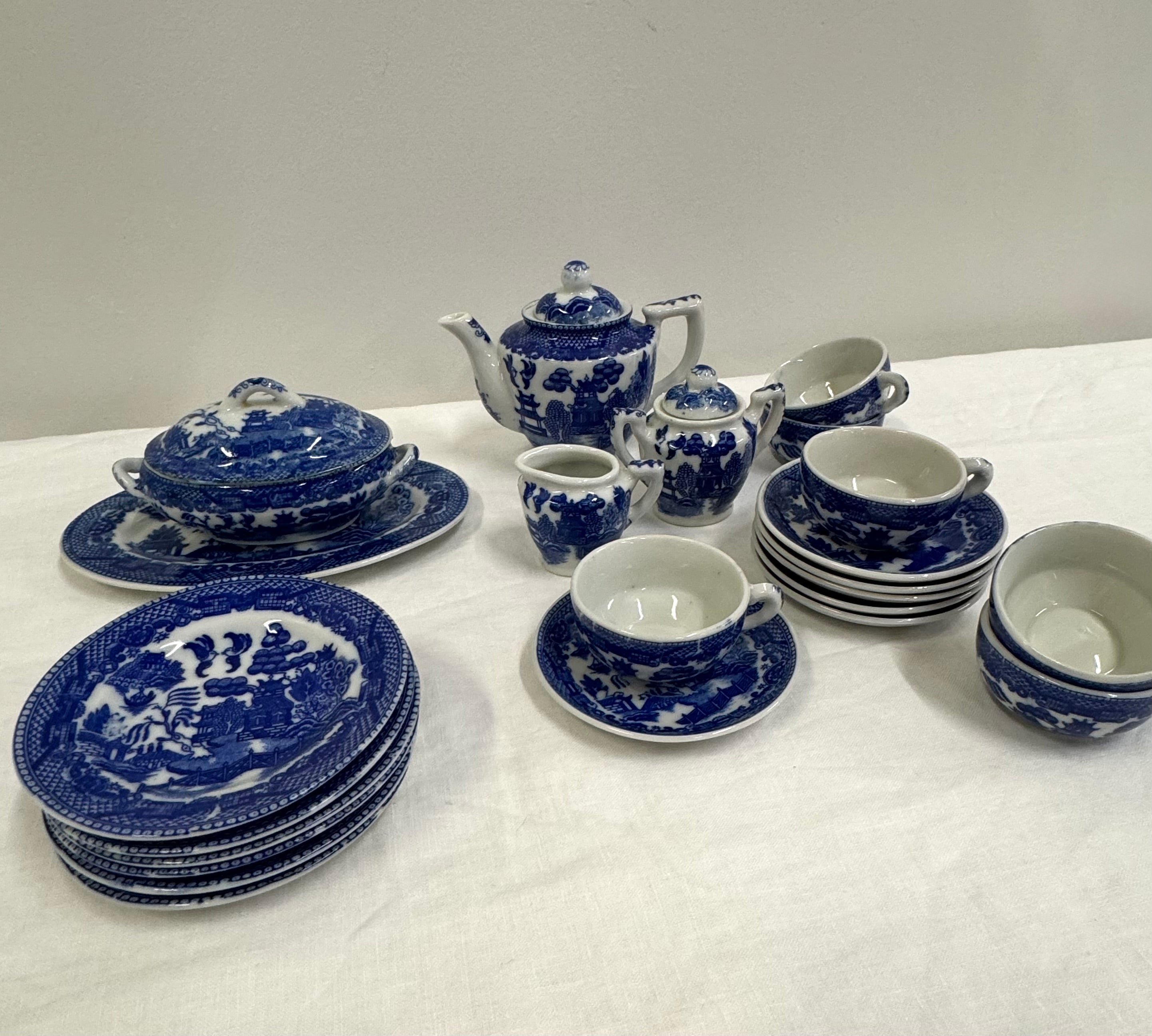 'Blue Willow' Miniature Luncheon Set