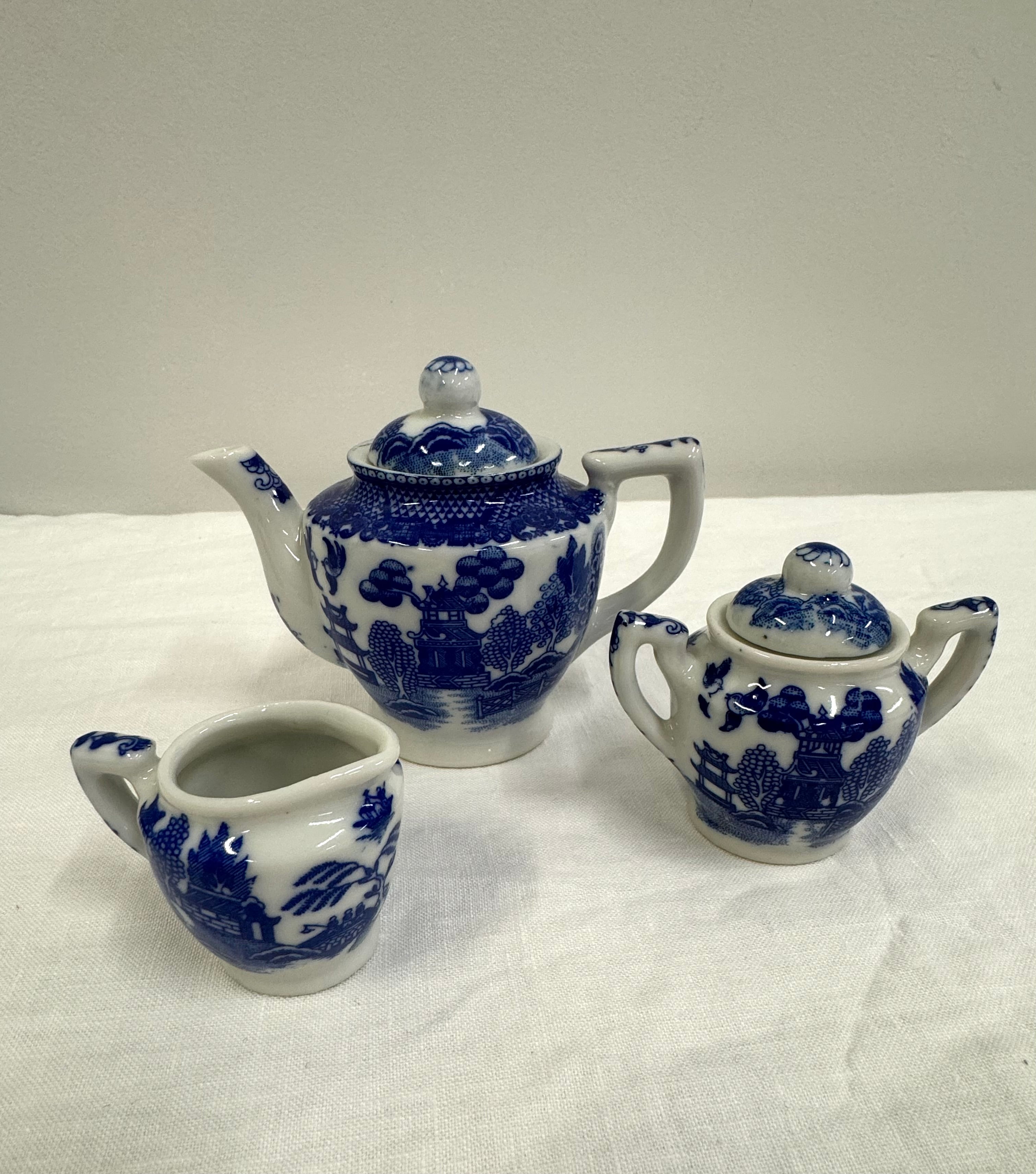 'Blue Willow' Miniature Luncheon Set
