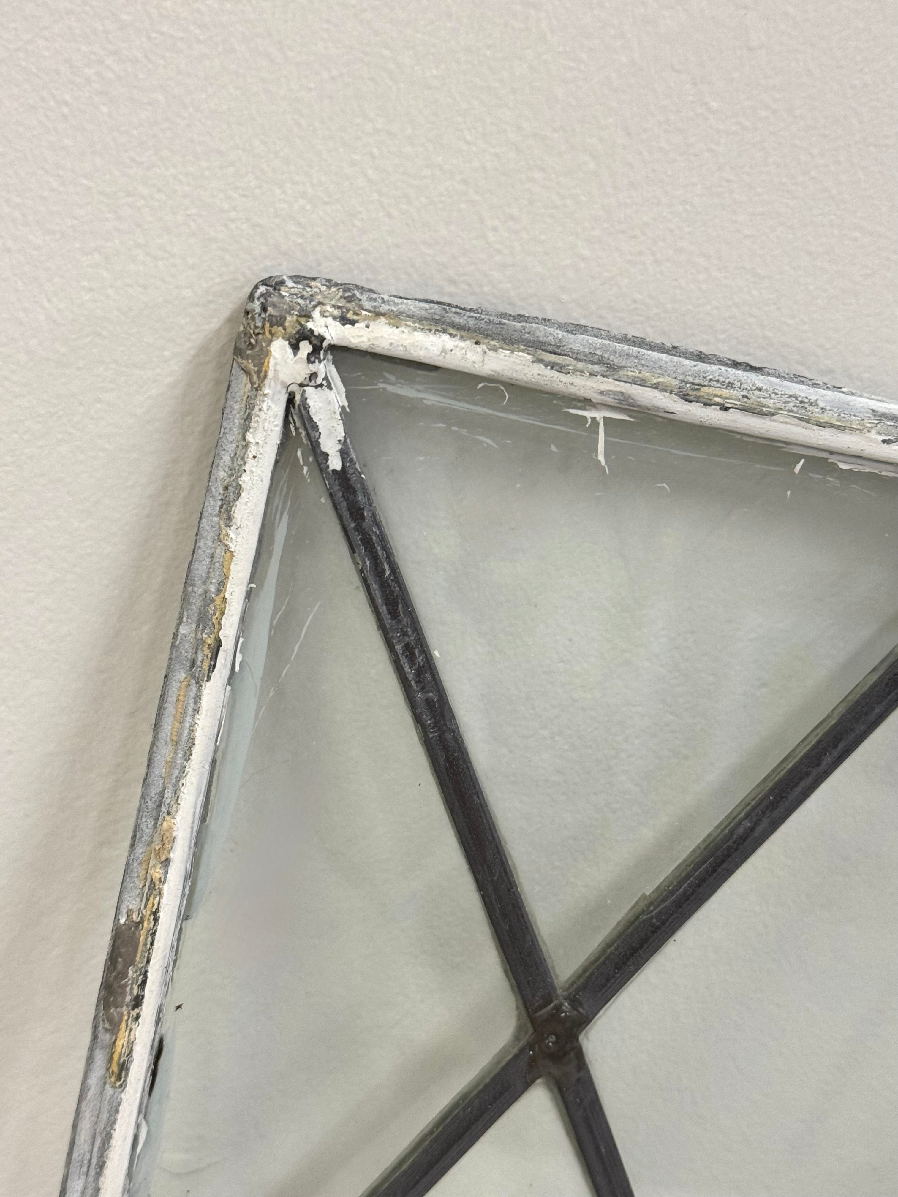 Fleur-de-Lis 20" x 16" Stained Glass Panel