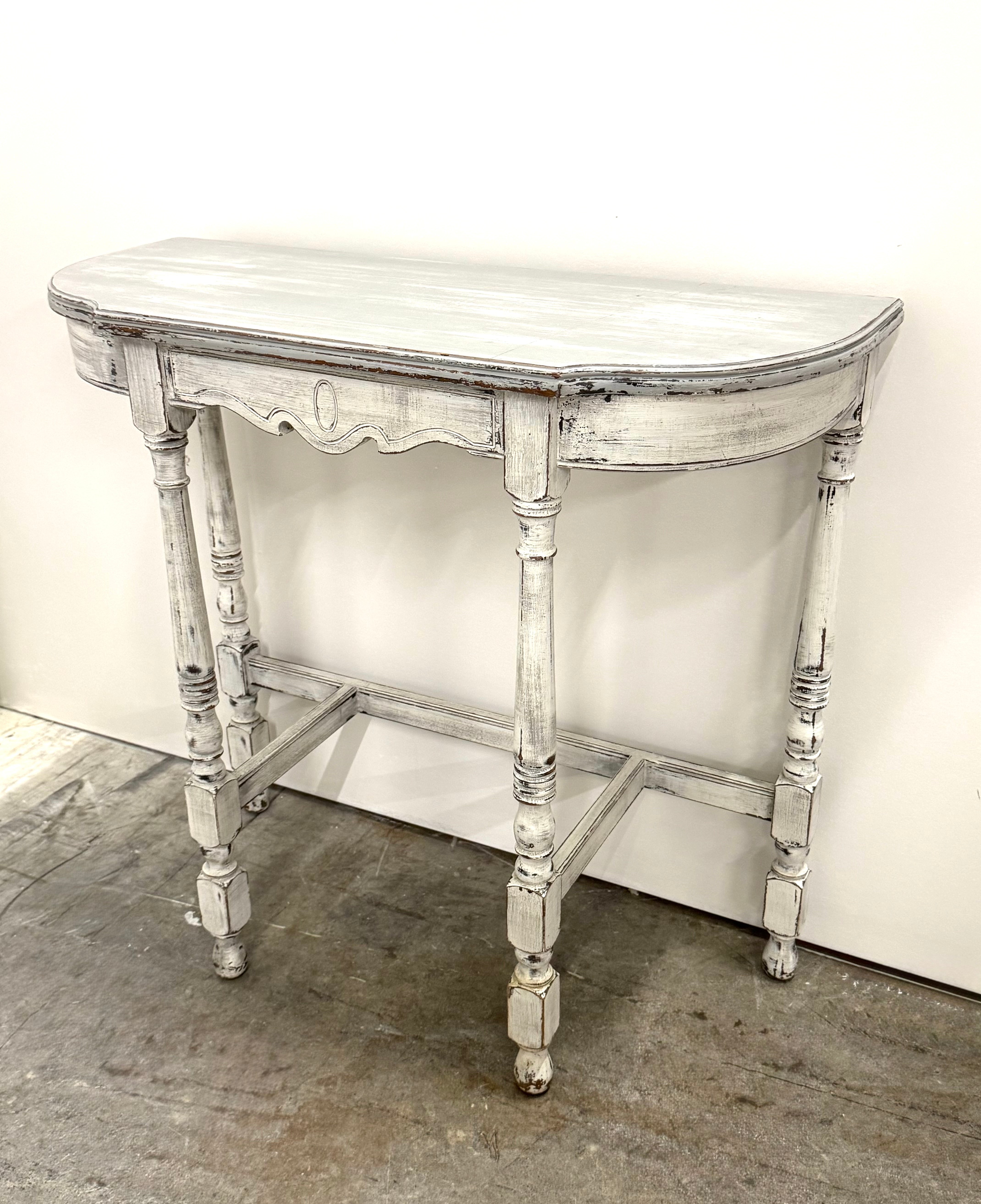 French-style Distressed Console