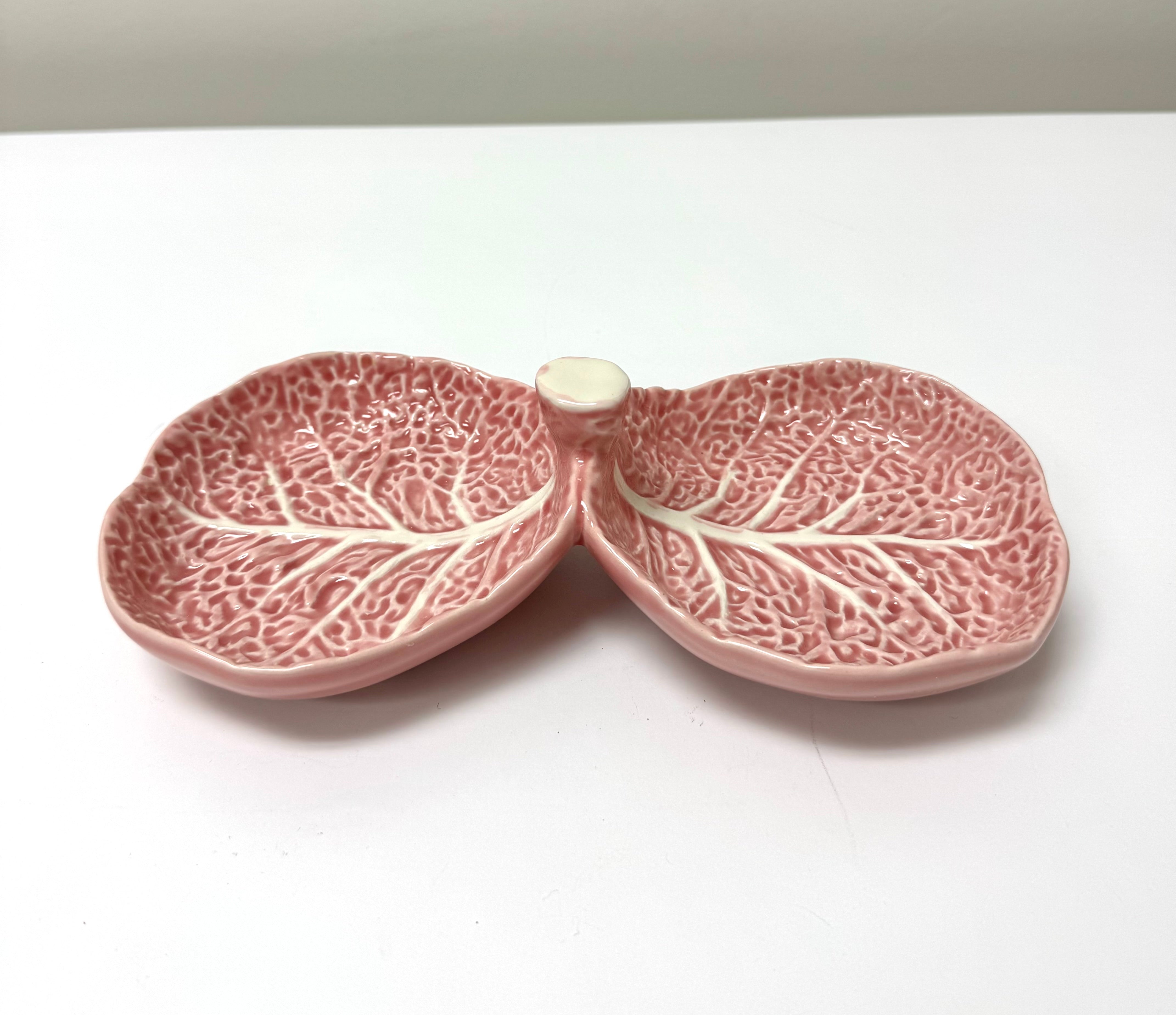 Vintage BORDALLO PINHEIRO Pink Cabbage Leaf Server