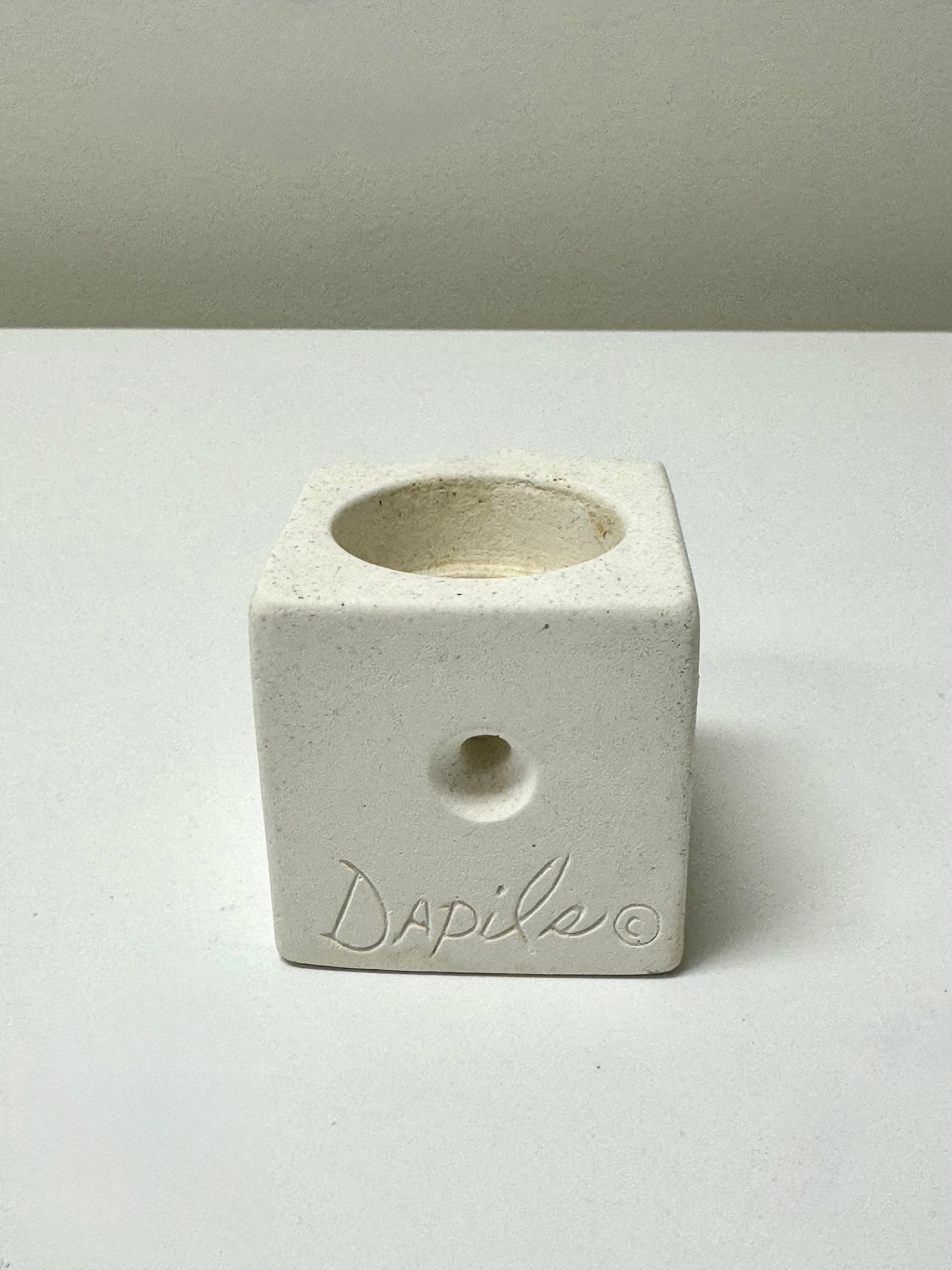 DAPILA Pout Cube