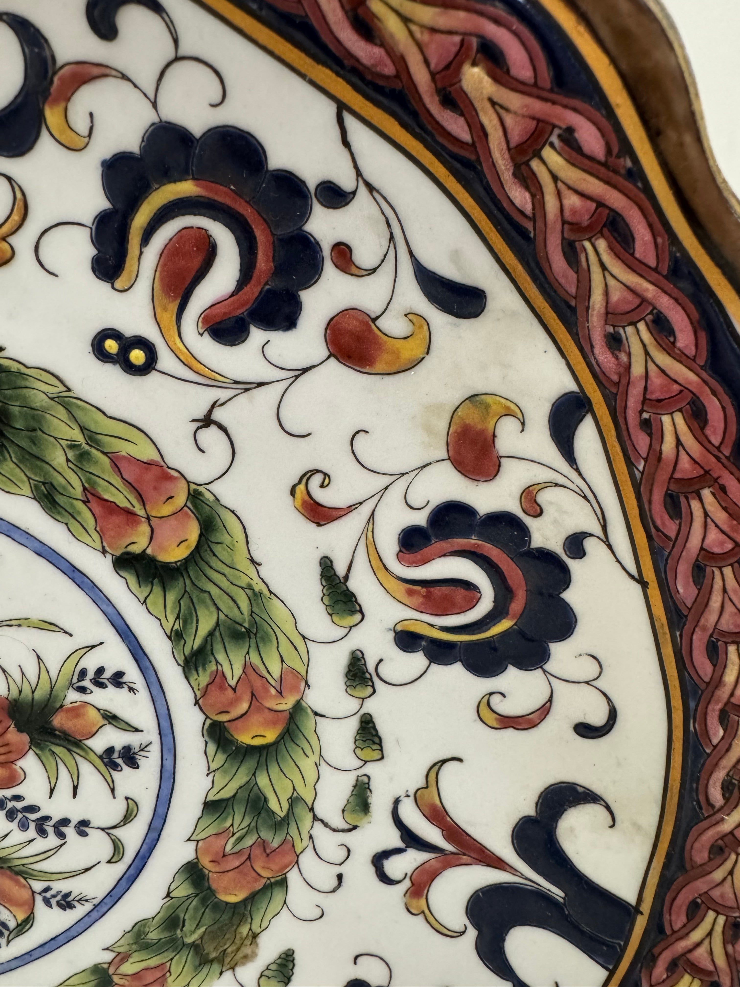 Chinoiserie Style Bowl with Stand