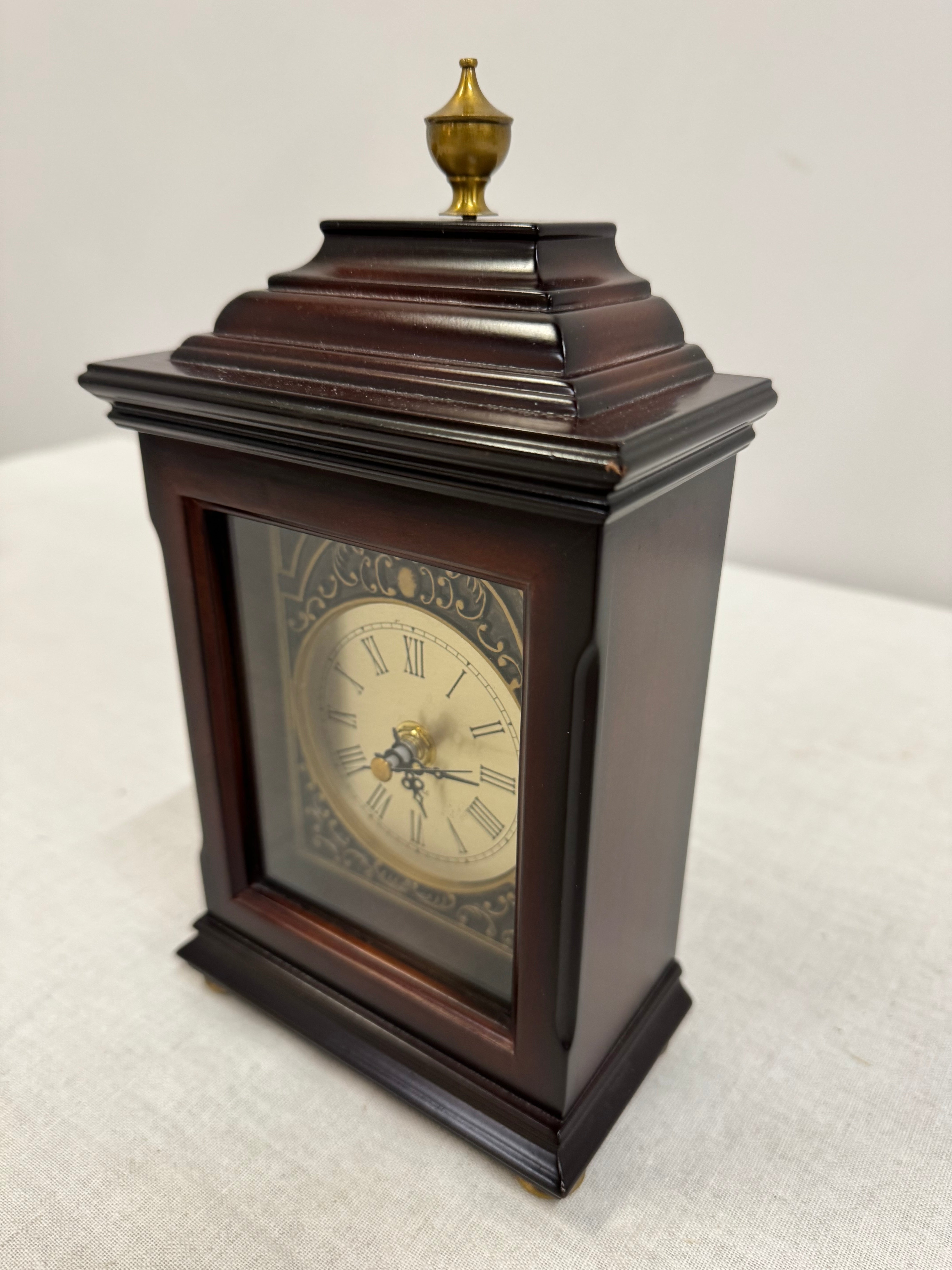 BOMBAY Mantle Clock