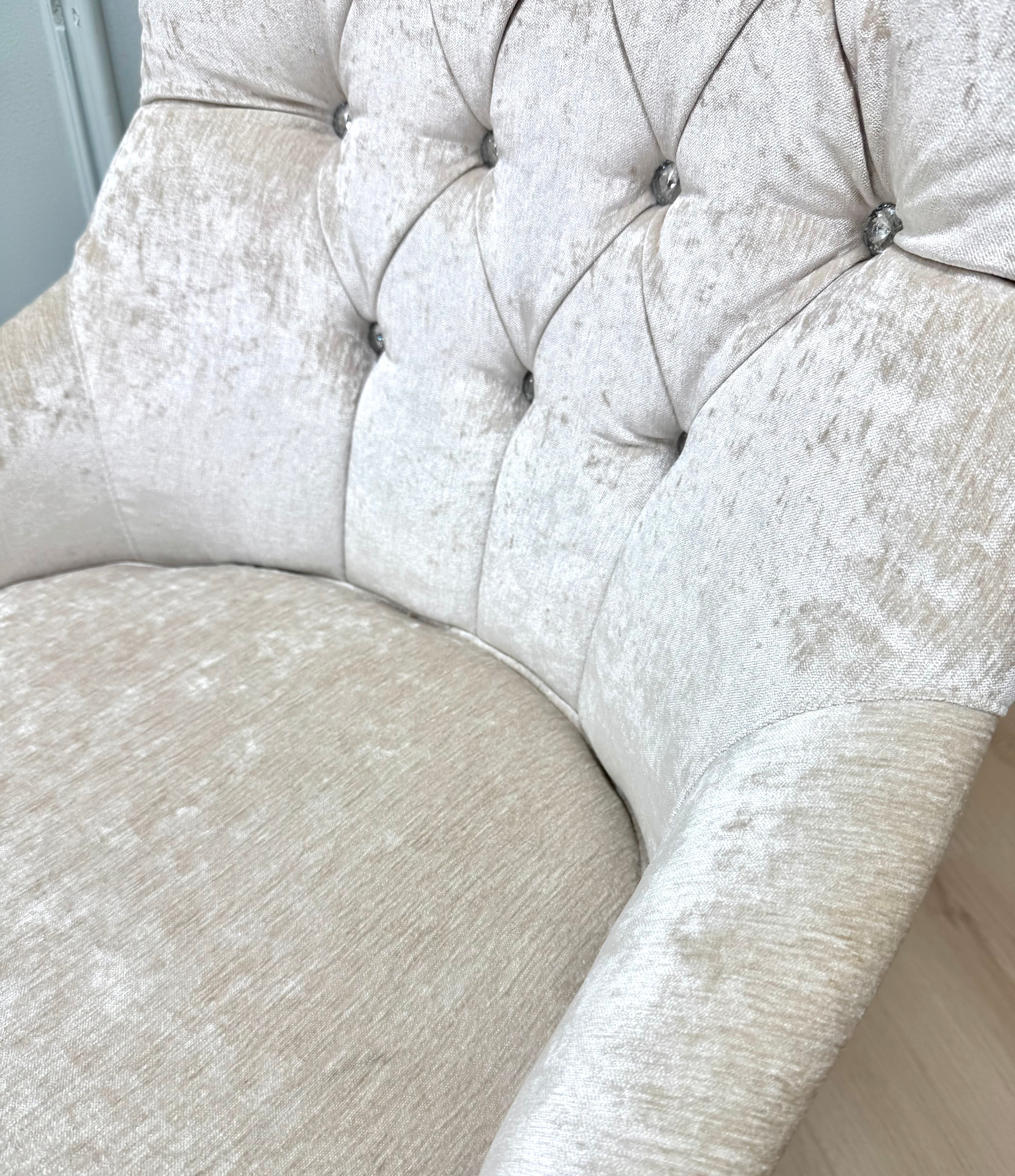 Cream Crushed Velvet Tufted Chair