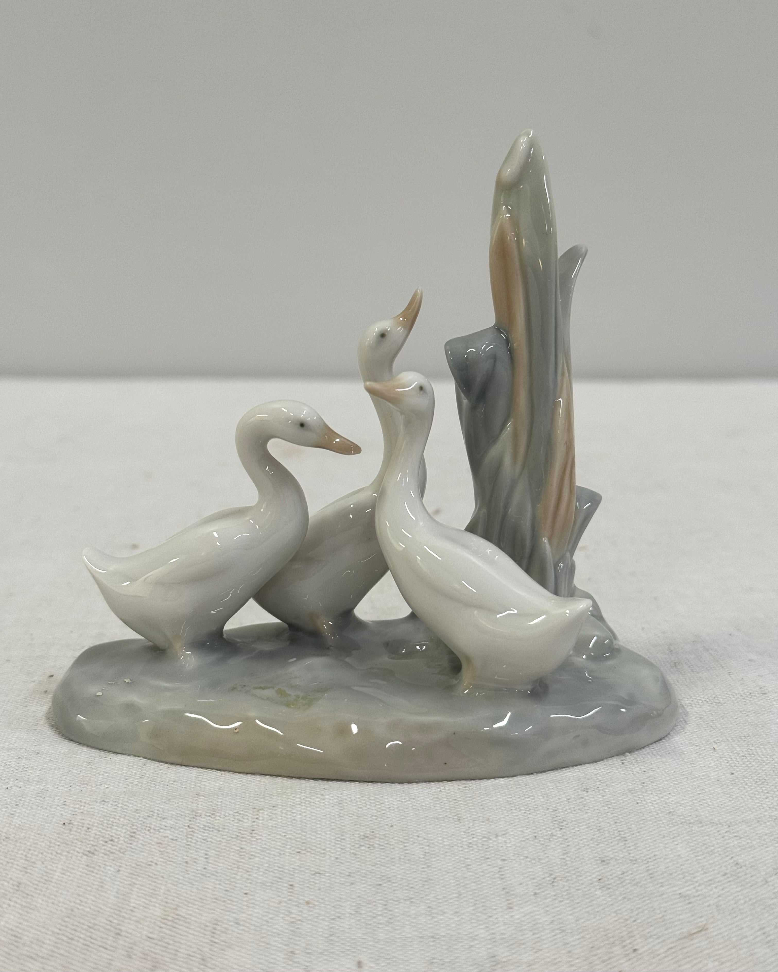 NAO by LLADRO 'Geese Group' Figure