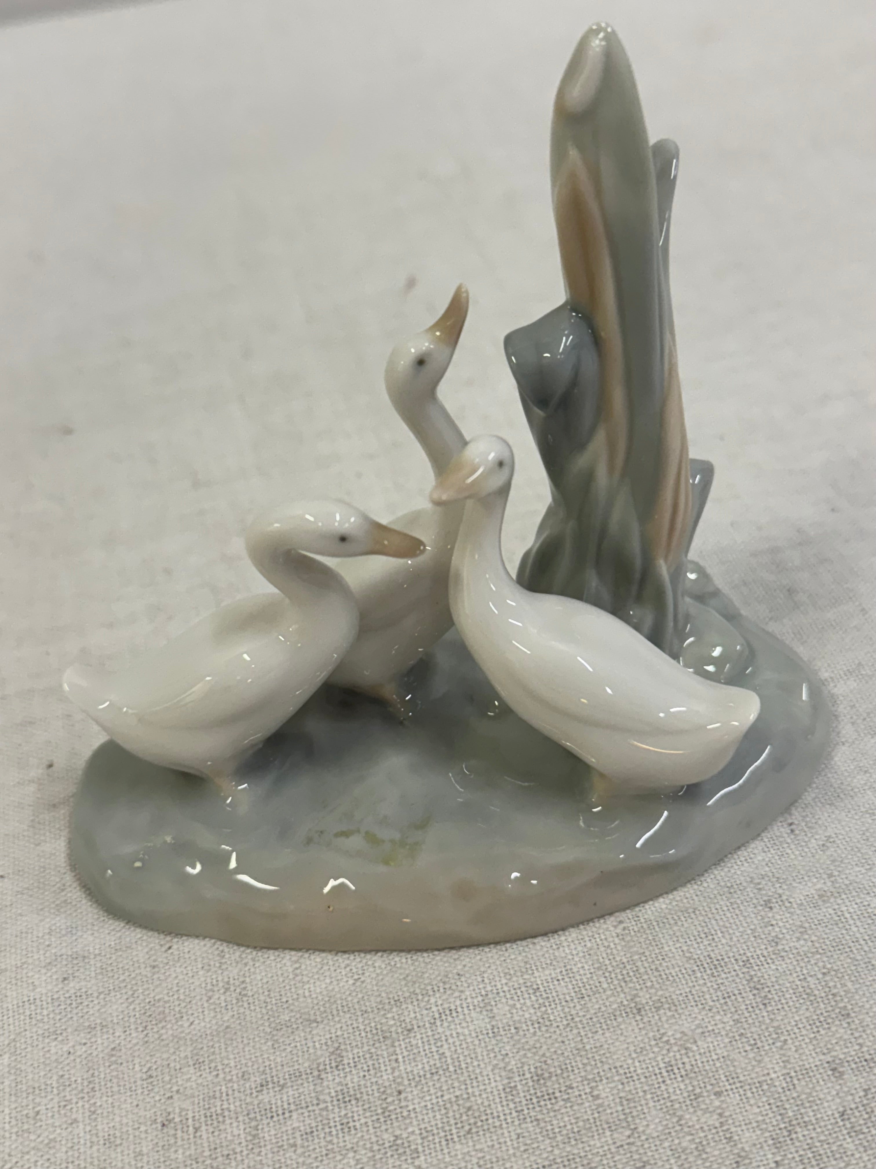 NAO by LLADRO 'Geese Group' Figure