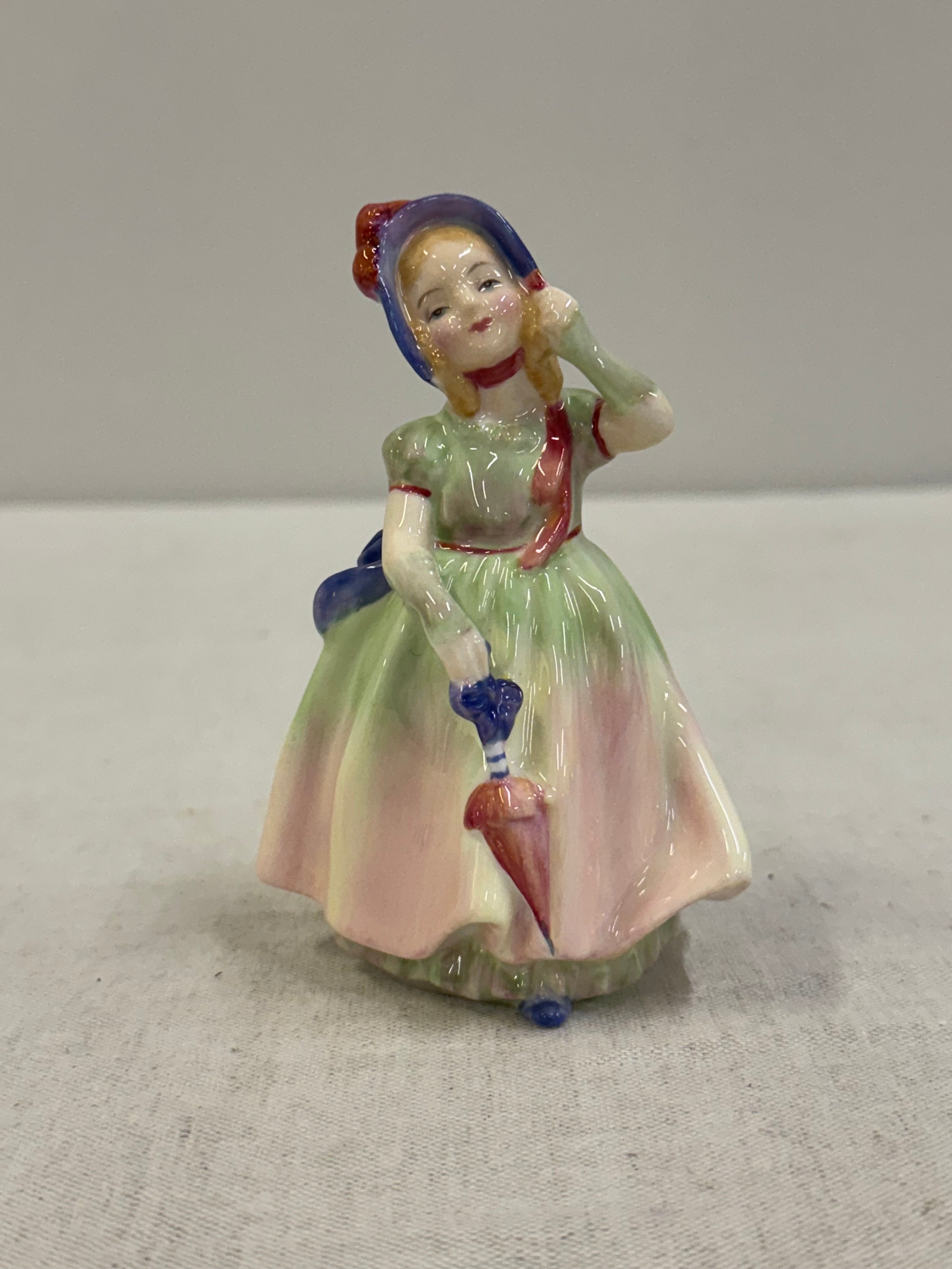 ROYAL DOULTON 'Babie' Figurine
