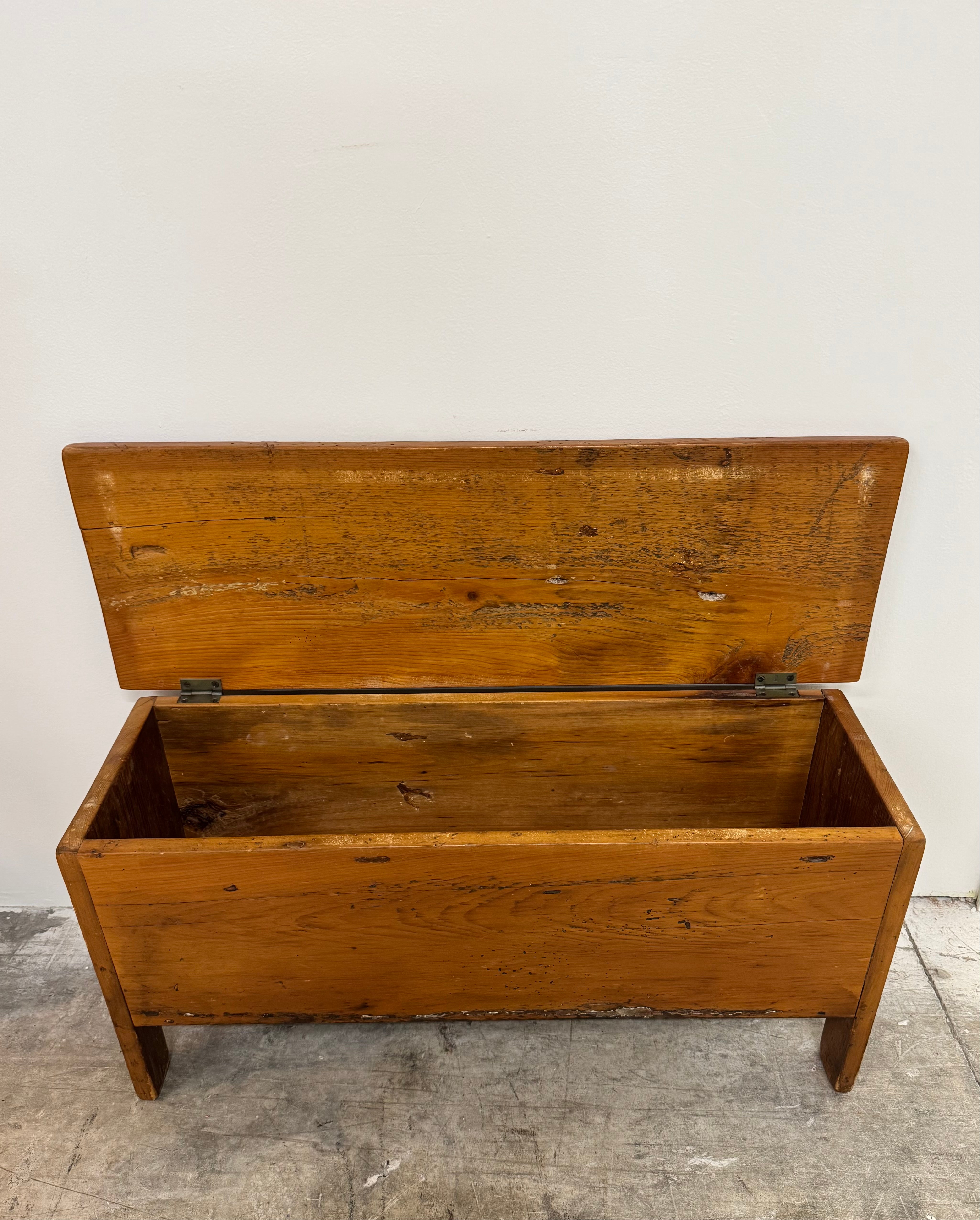 Rustic Pine Storage Bench