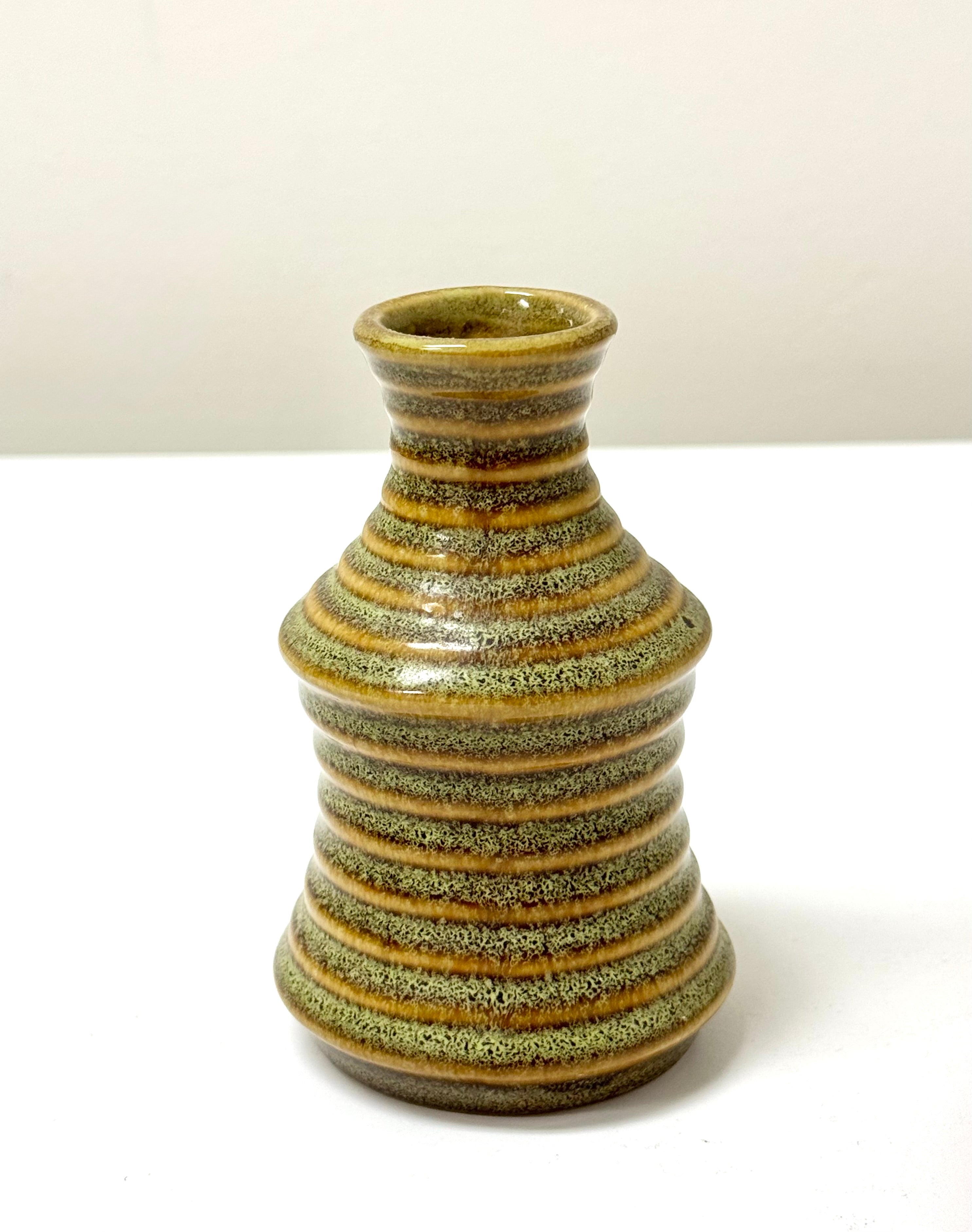Ribbed Pottery Bud Vase