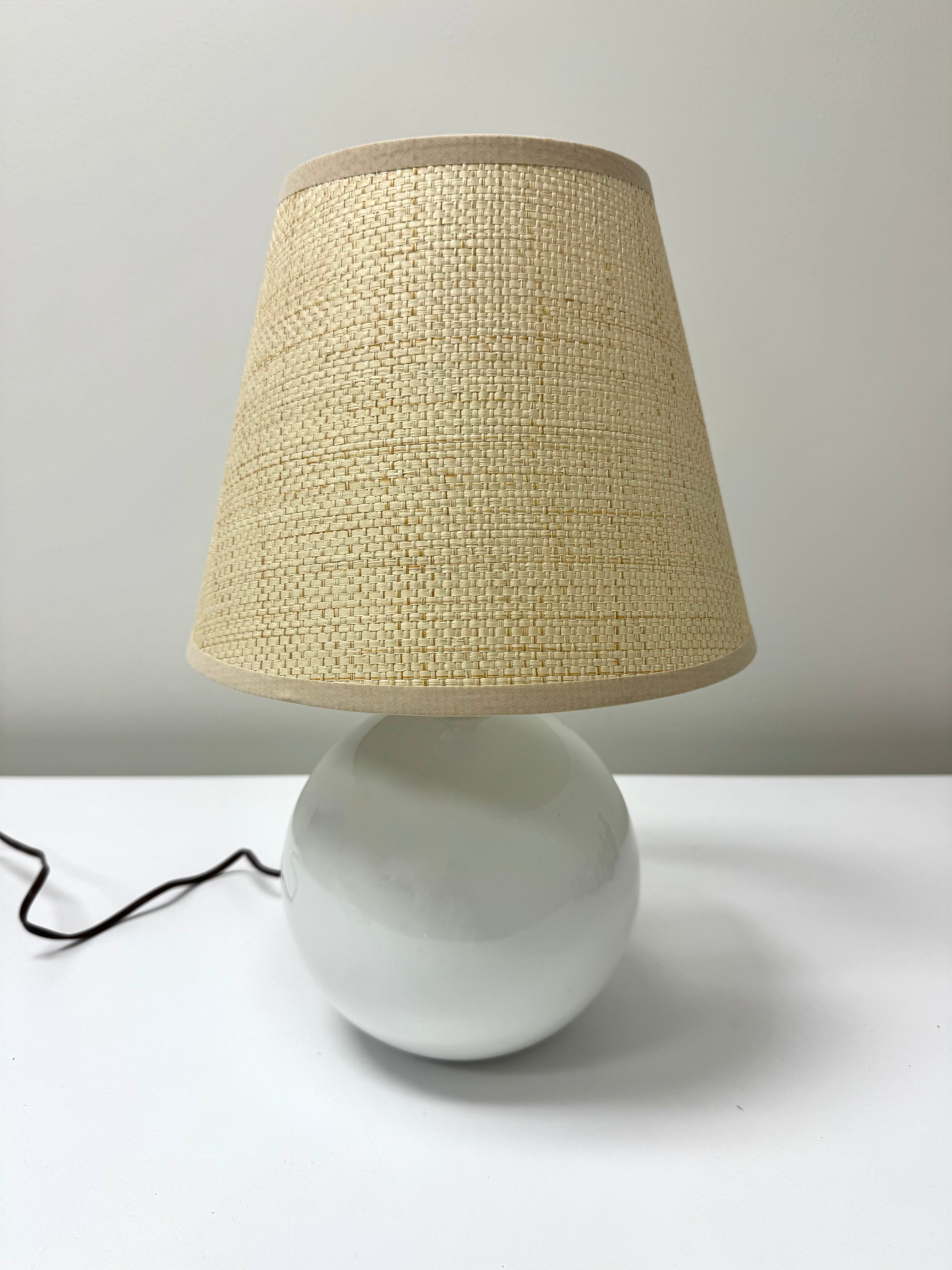 White Ceramic Ball Lamp