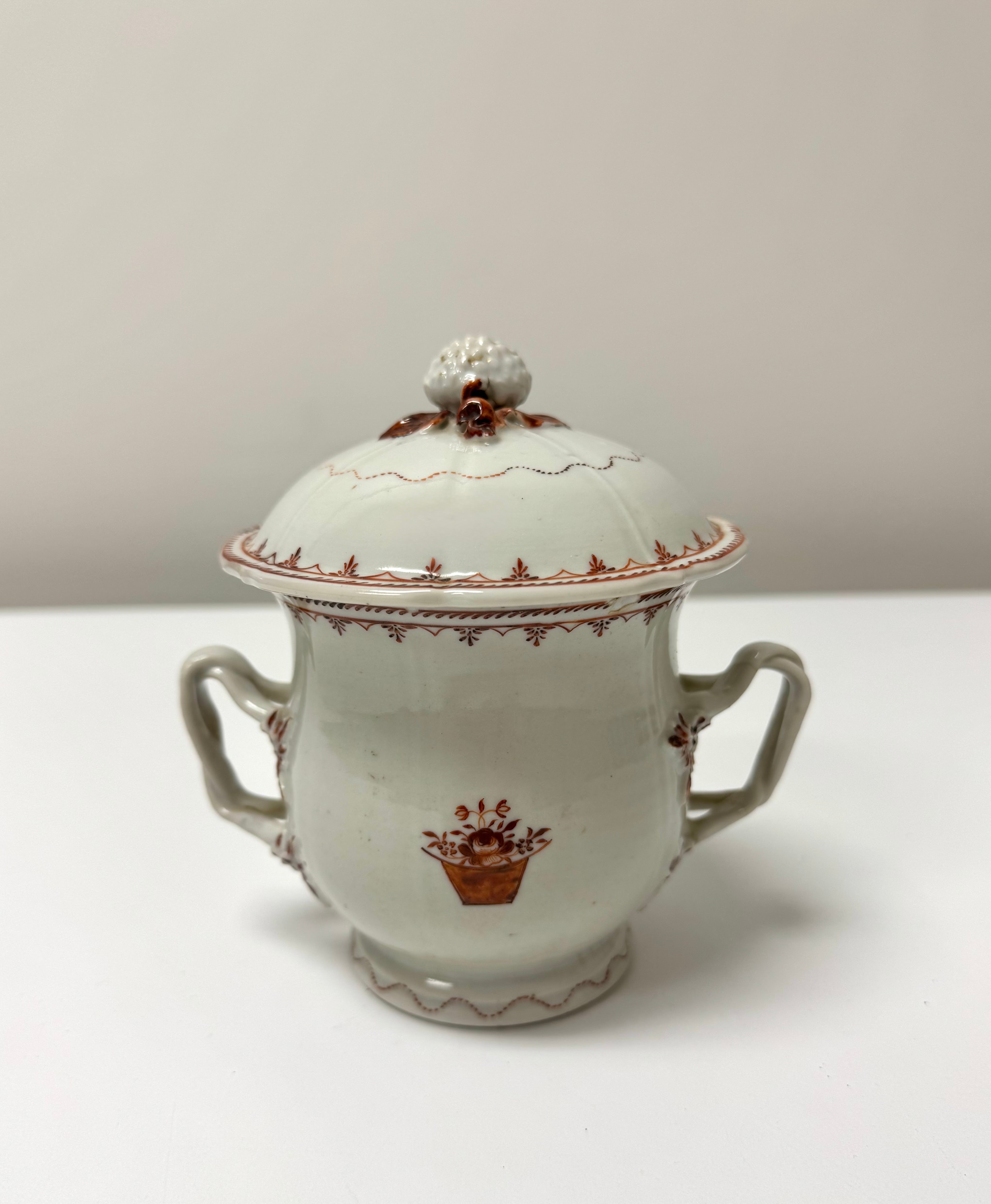 Antique Chinese Export Covered Jar (19thC.)