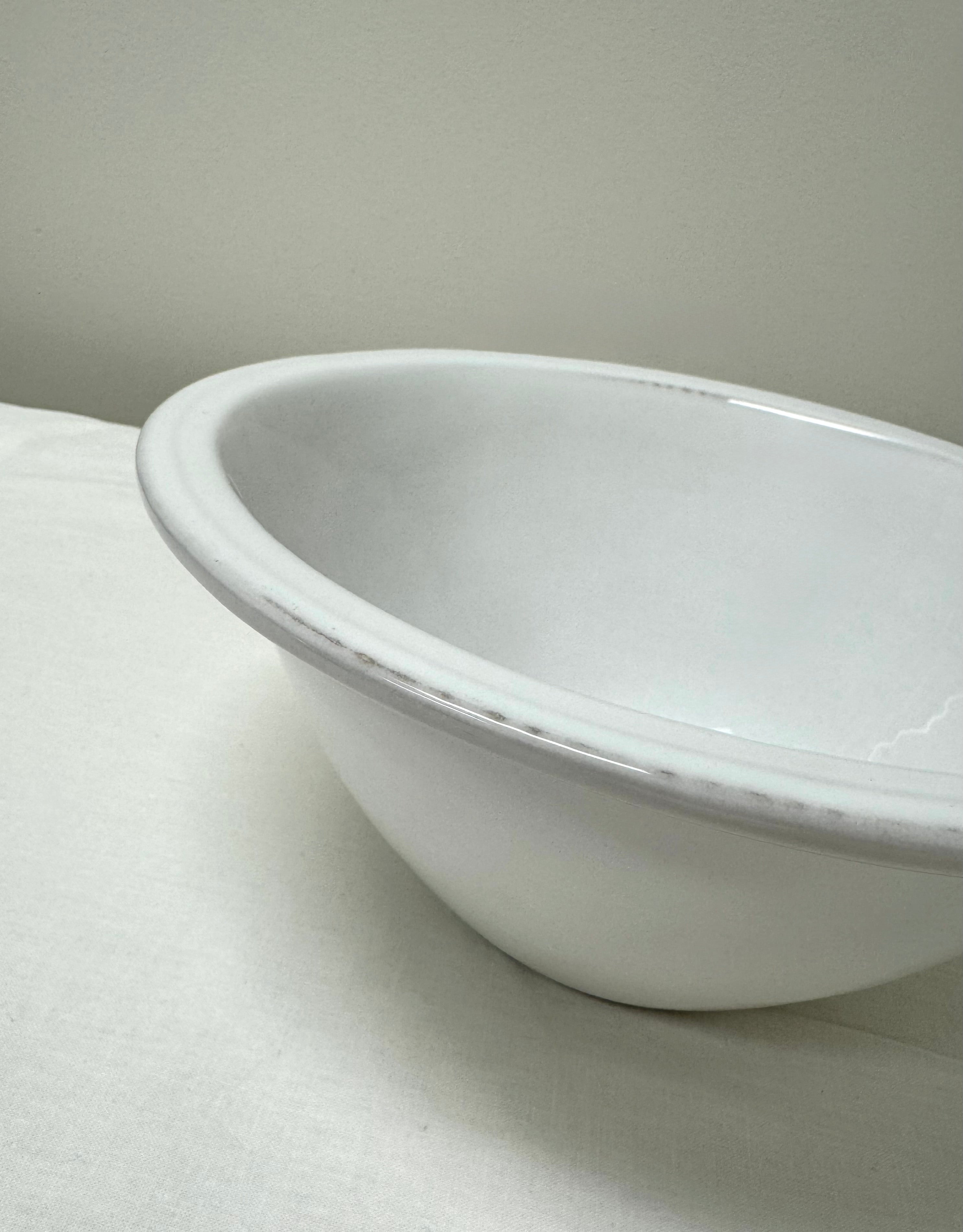CRATE & BARREL 11" Ceramic Bowl