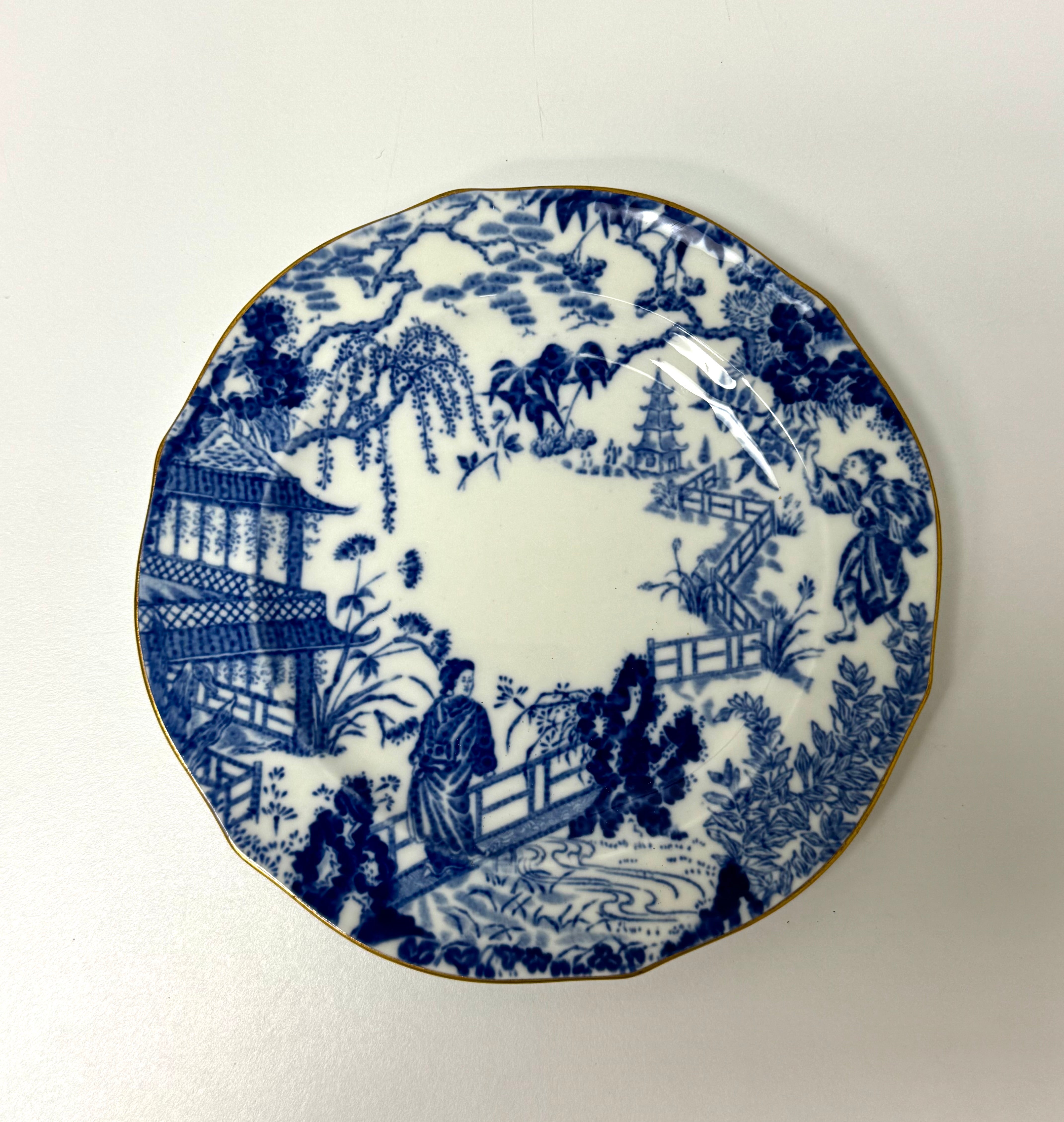 ROYAL CROWN DERBY 'Mikado' Dinnerware Set for 6 Plus
