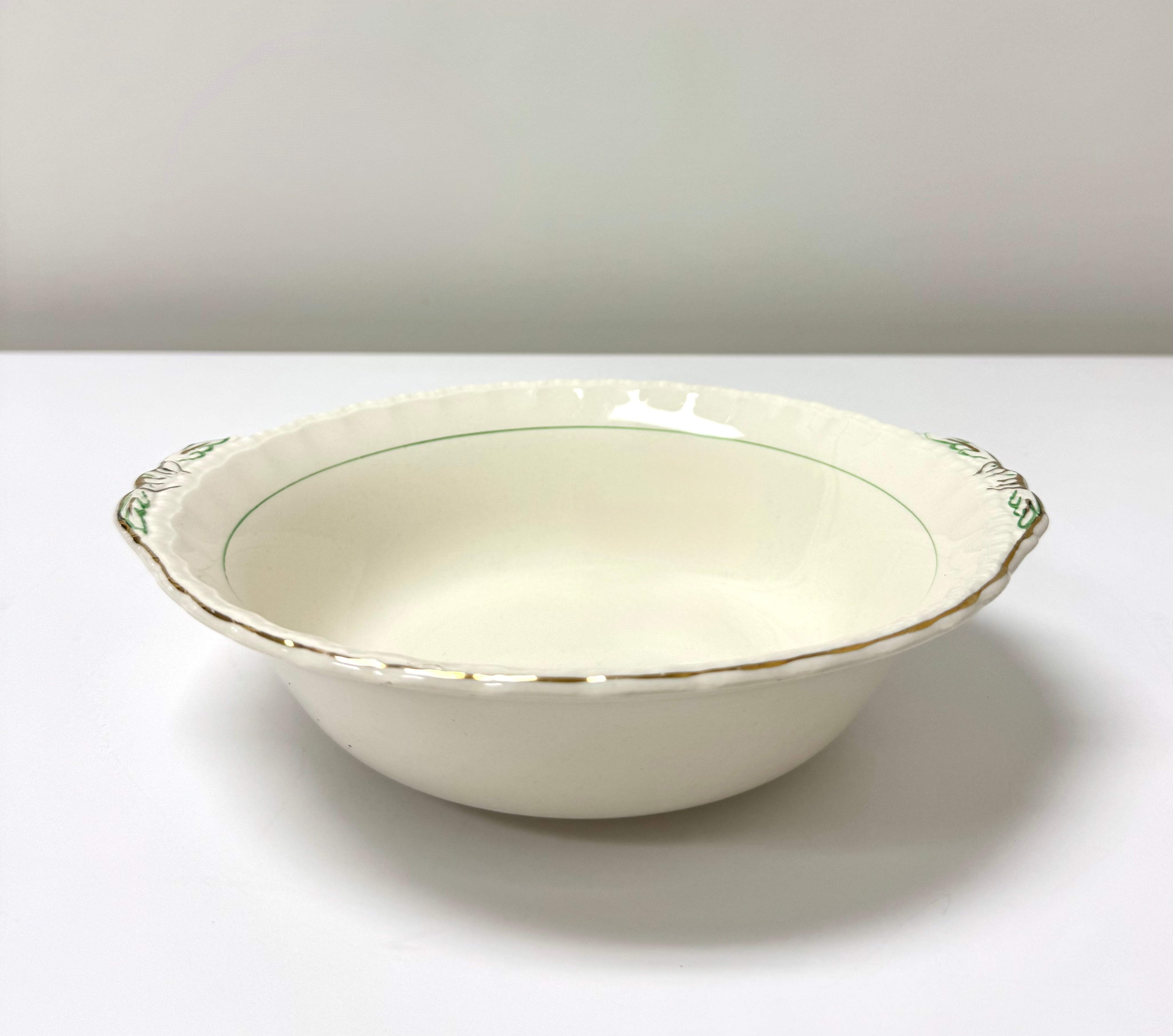 Vintage GRINDLEY 'Cream Petal' Bowl