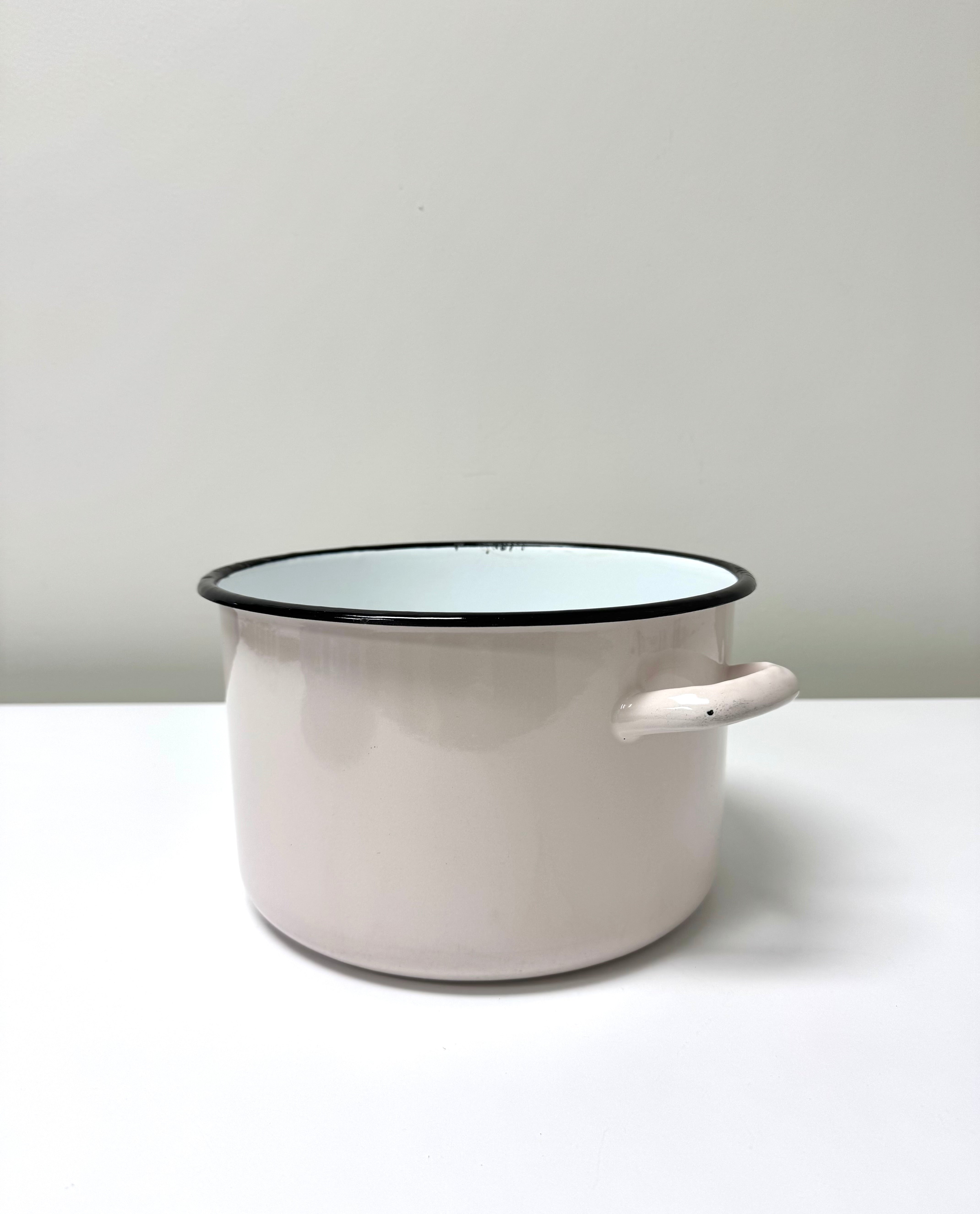Light Pink Enamelware 10" Pot