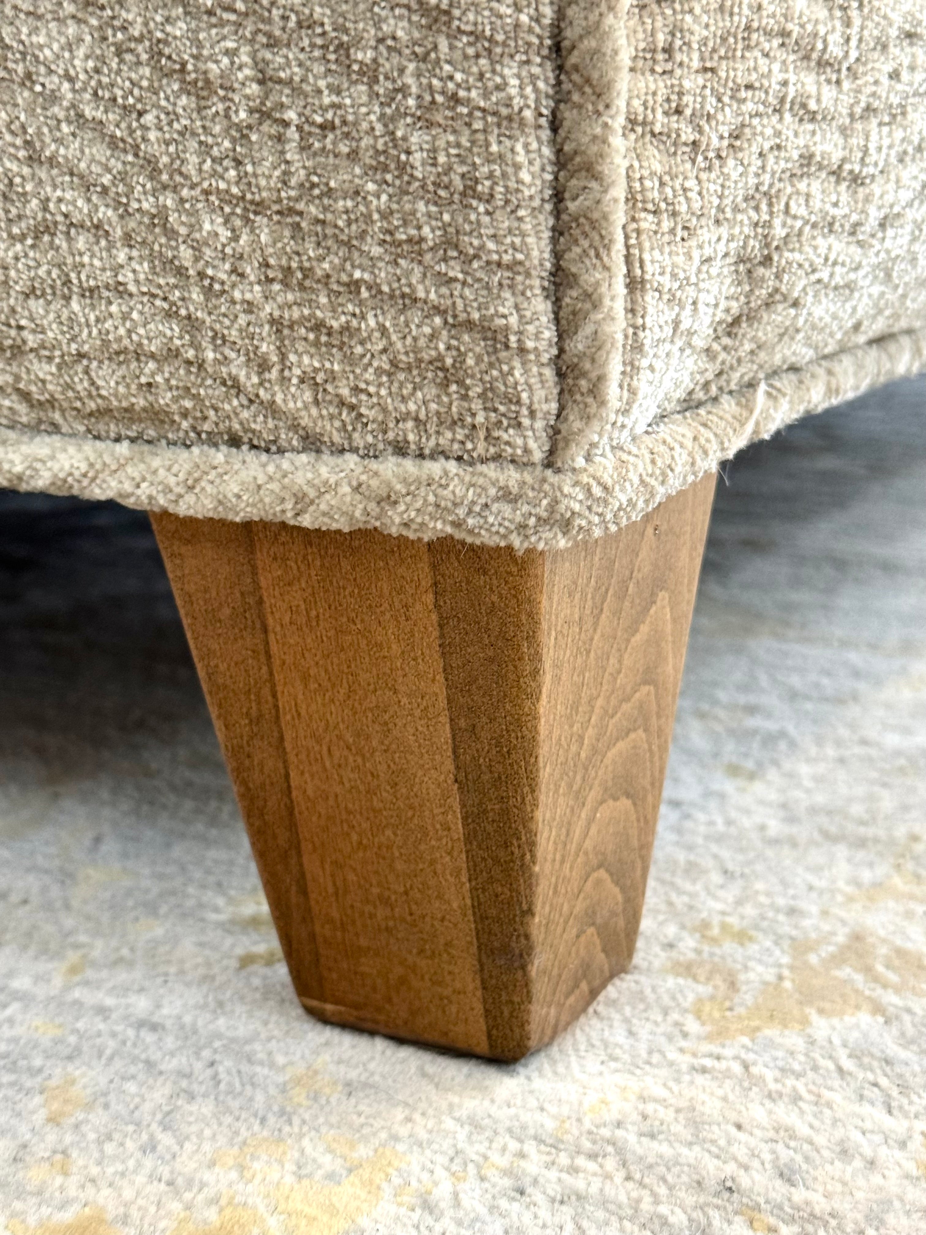 Sand Flare-arm Daybed