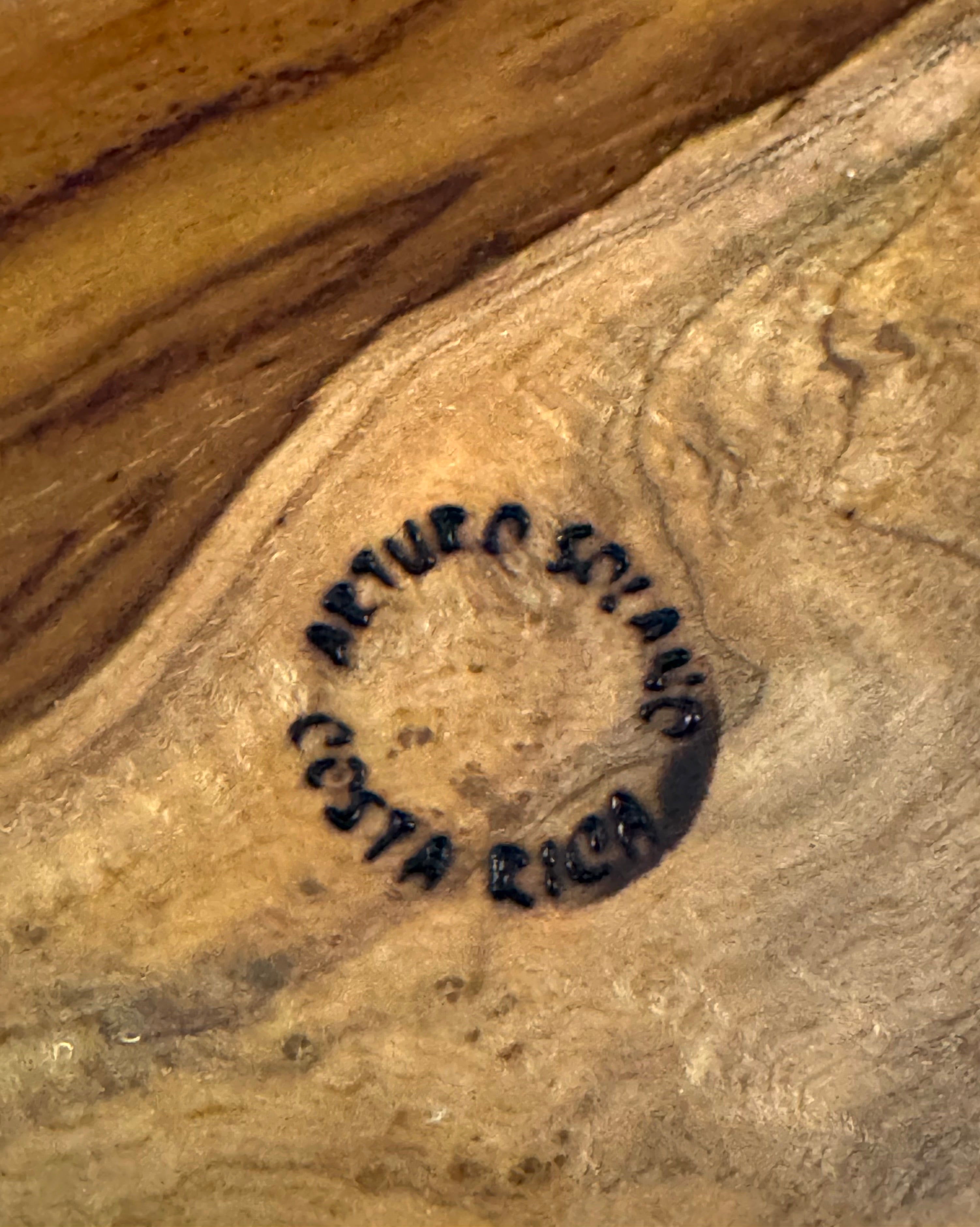 ARTURO SOLANO Hand-turned Live-edge Burl Wood Bowl