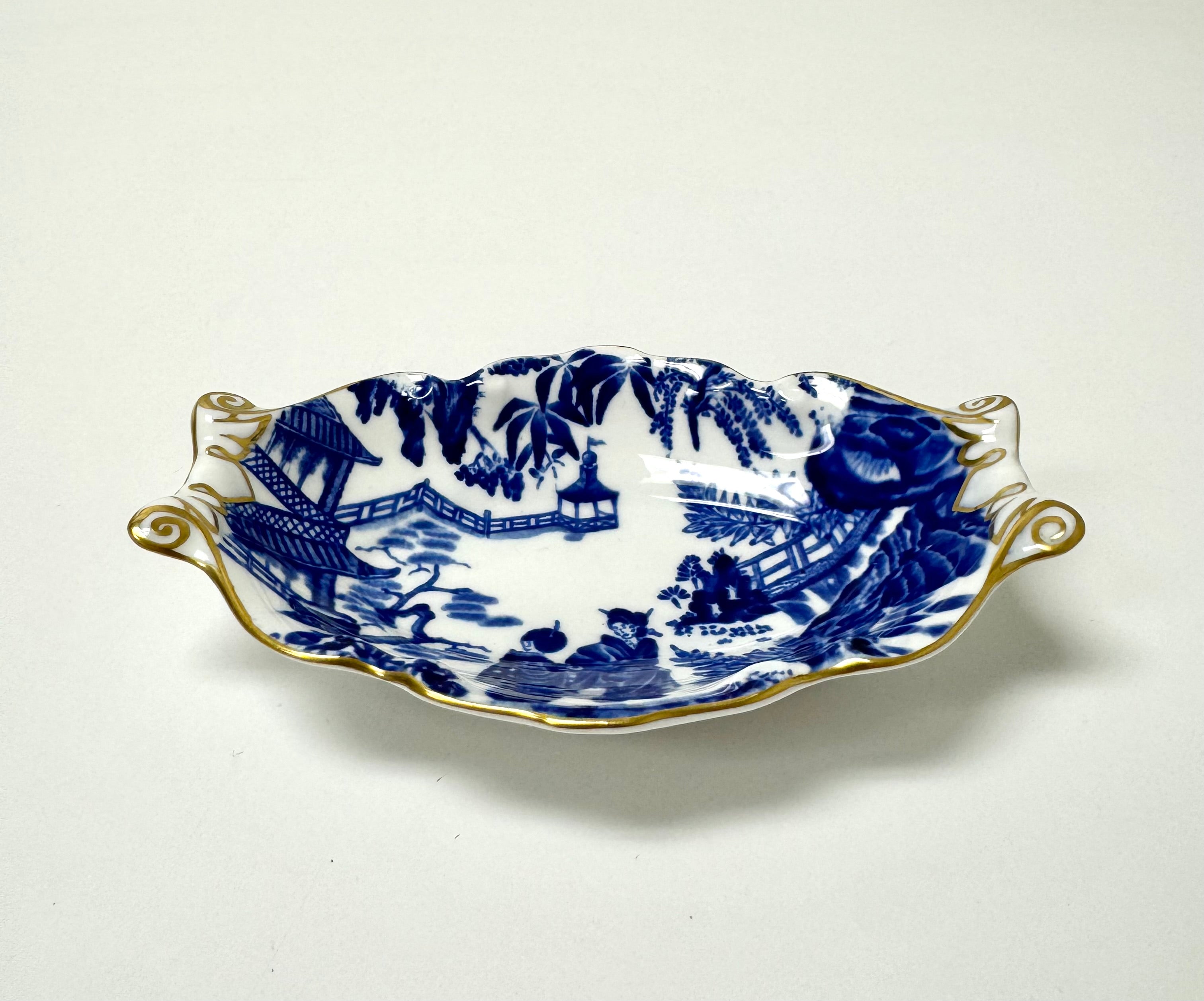 ROYAL CROWN DERBY 'Mikado' Small Basket Dish