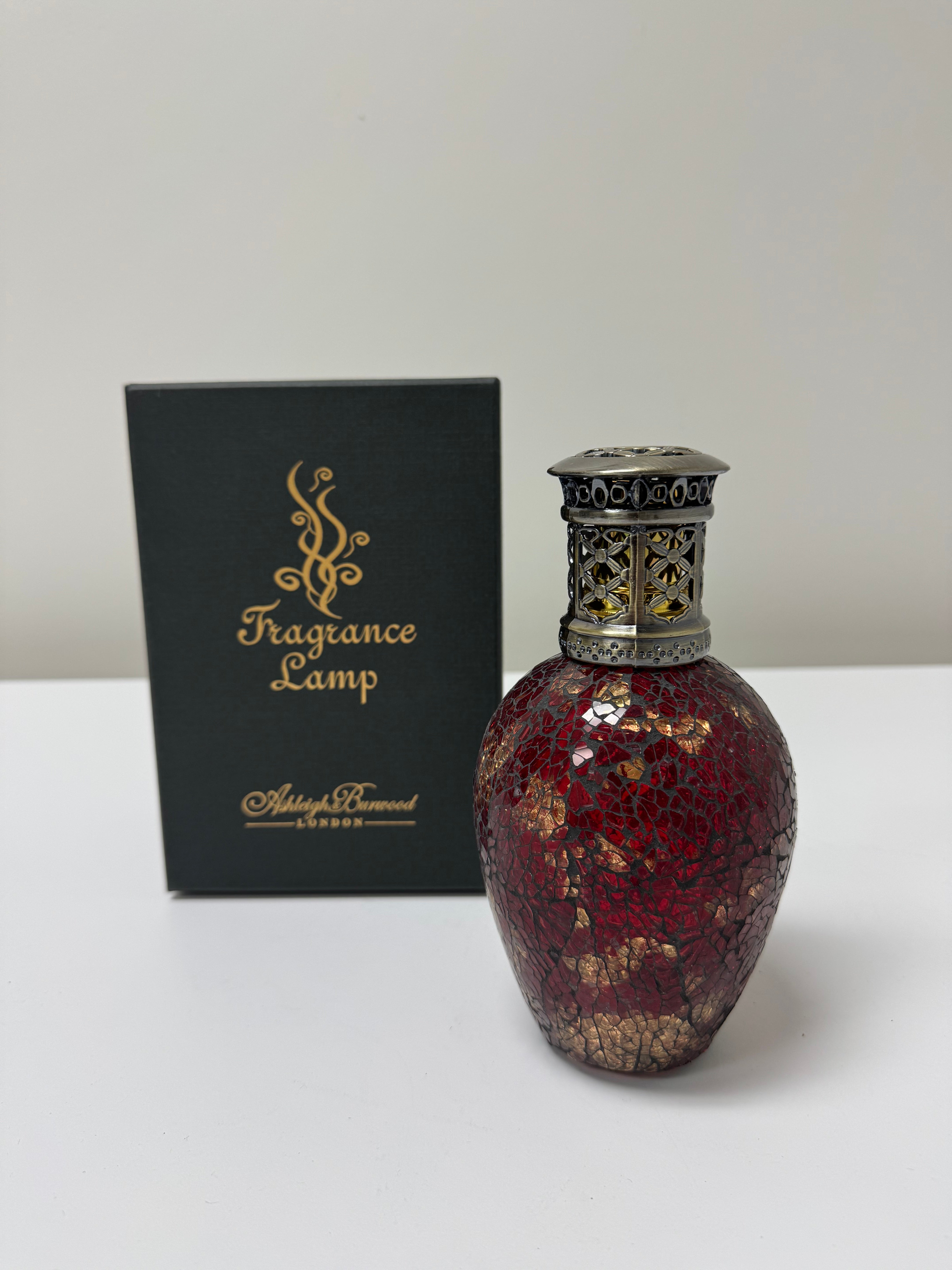 NEW ASHLEIGH & BURWOOD 'Sangria' Fragrance Lamp