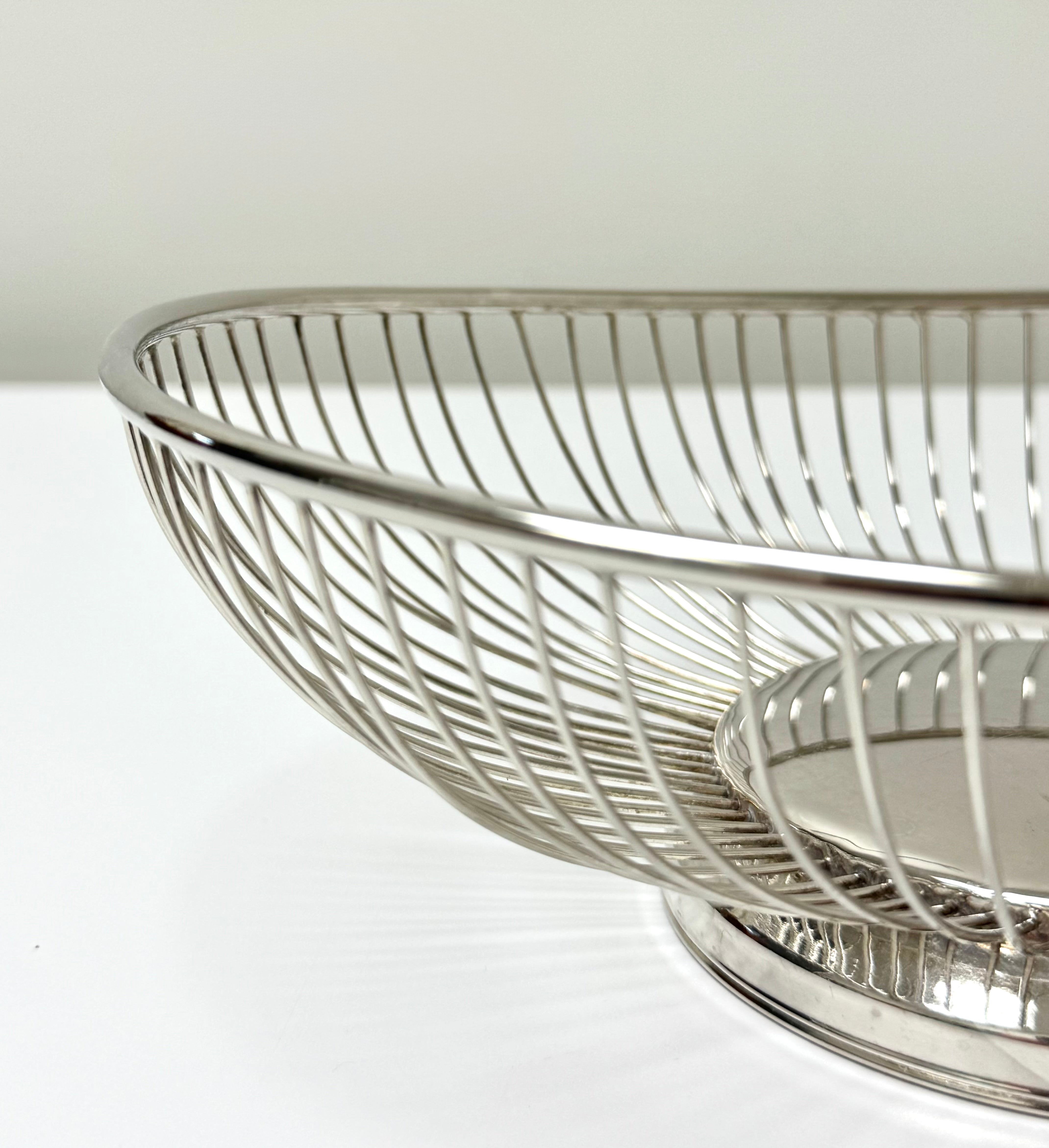 Vintage Silverplate Oval Wire Basket