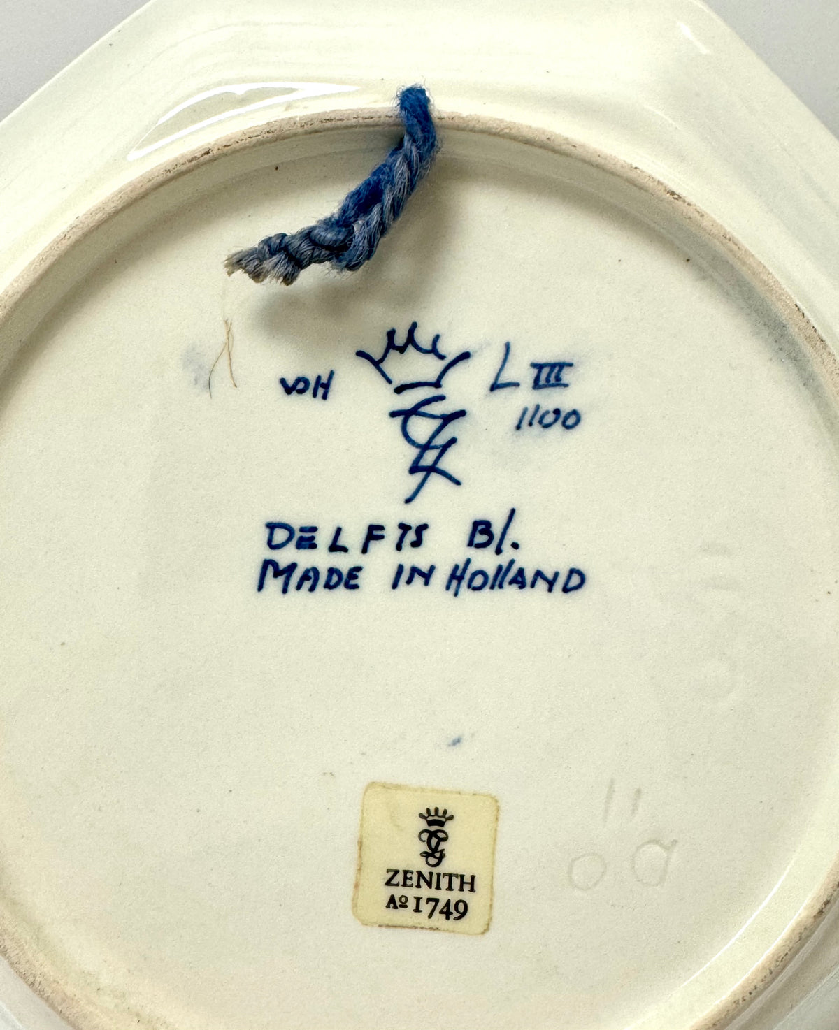 Vintage DELFT ZENITH Hand-painted 7" Hexagonal Plate