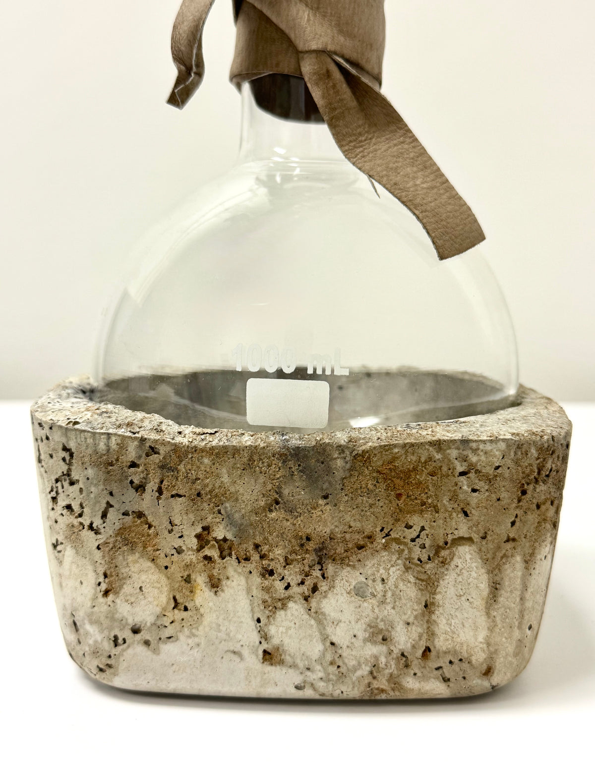 STUDIO 50 Rock Bottom Vessel