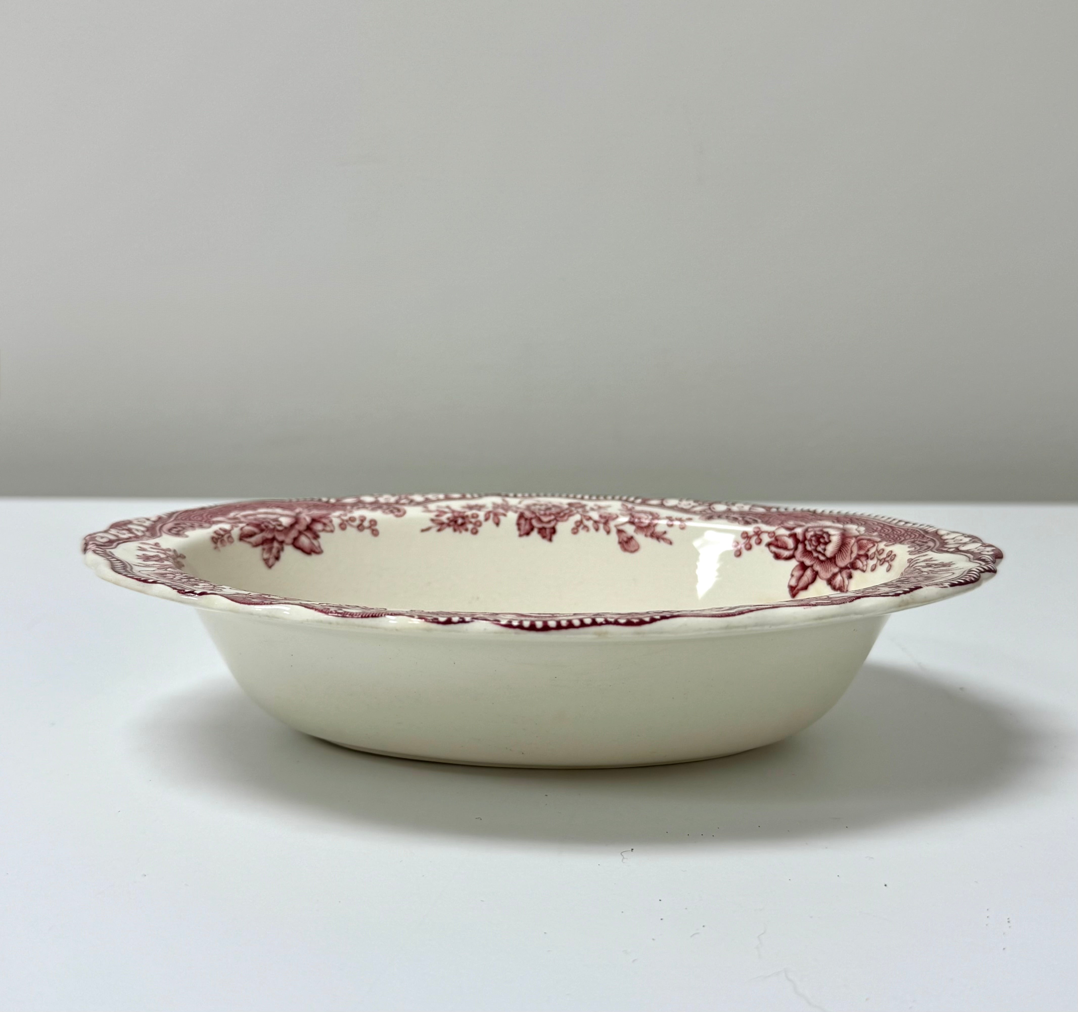 Vintage CROWN DUCAL 'Bristol' 9" Oval Bowl