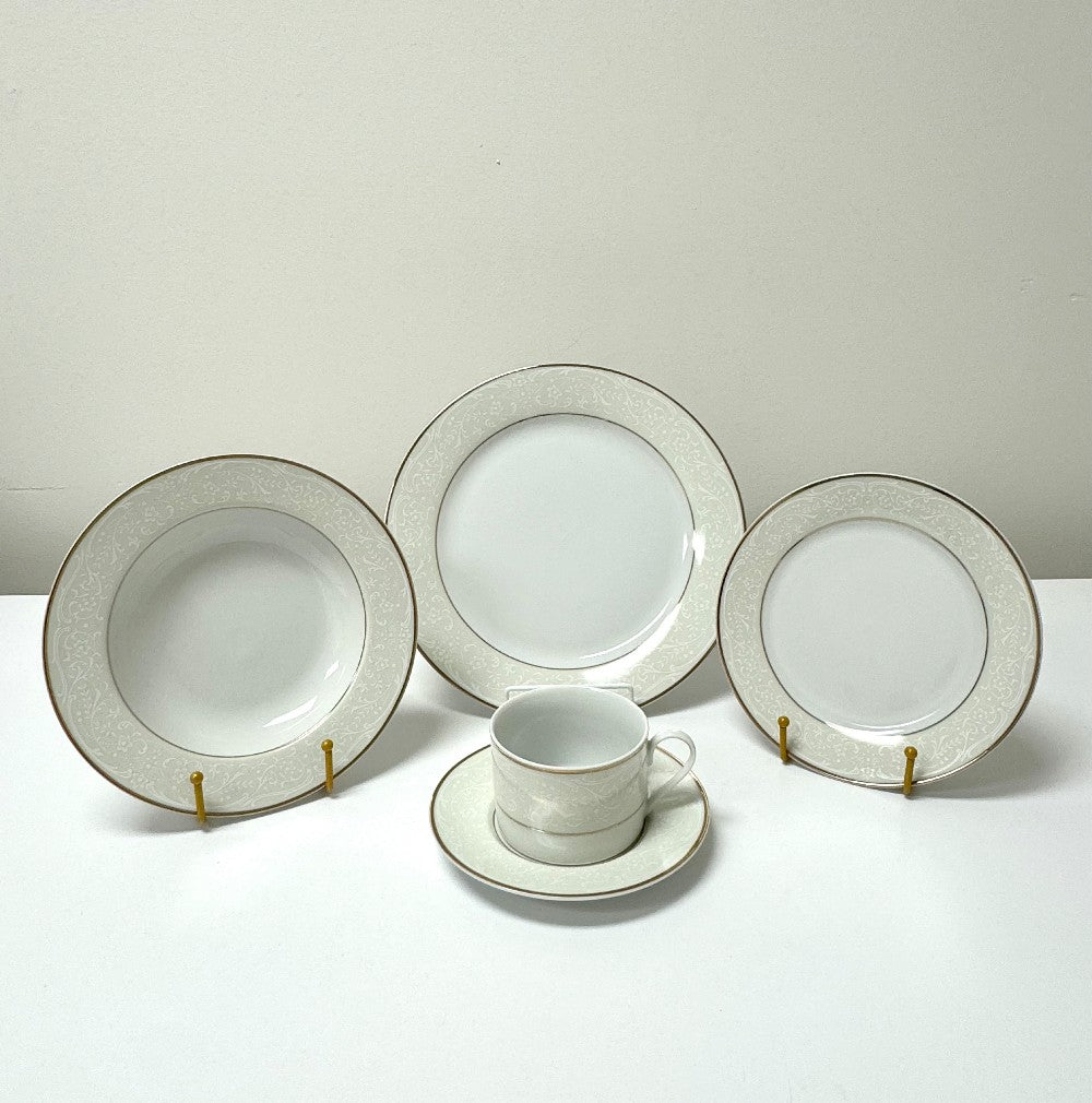 JOSHUA MAXWELL STUDIO 'Bristol' Dinnerware Set for 8|5285