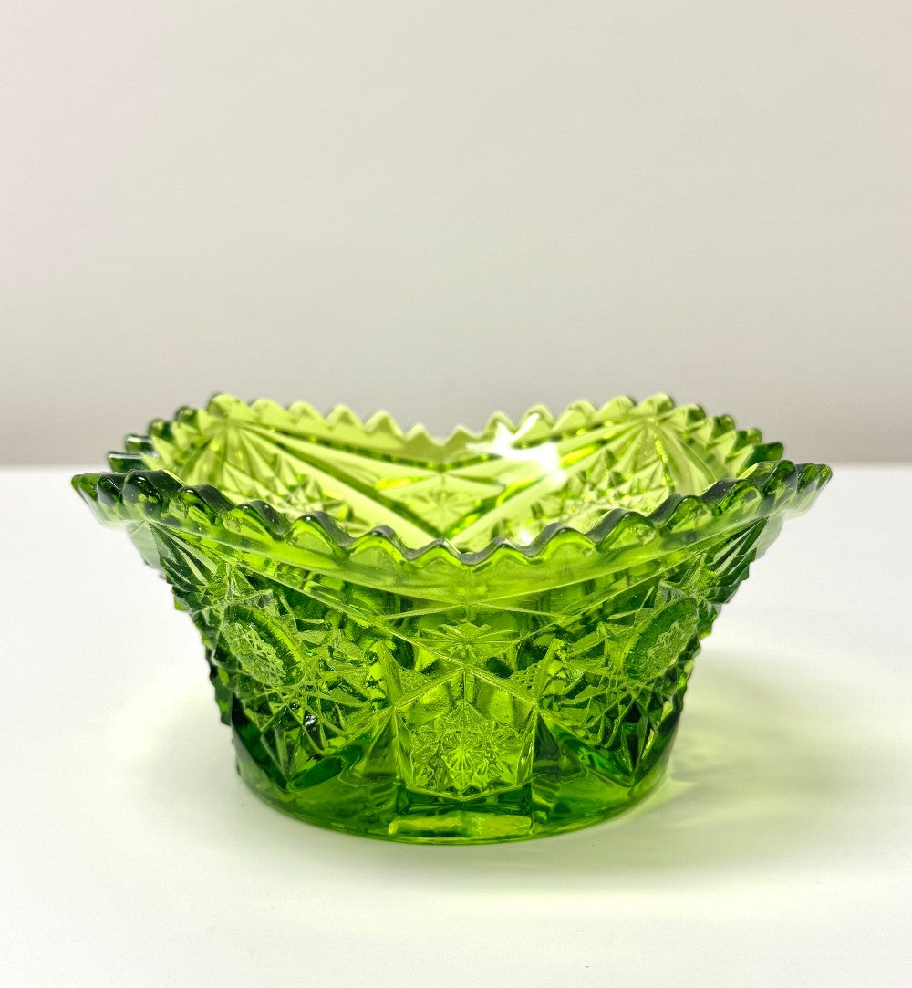 Vintage ANCHOR HOCKING Emerald Cut Glass Bowl|5781