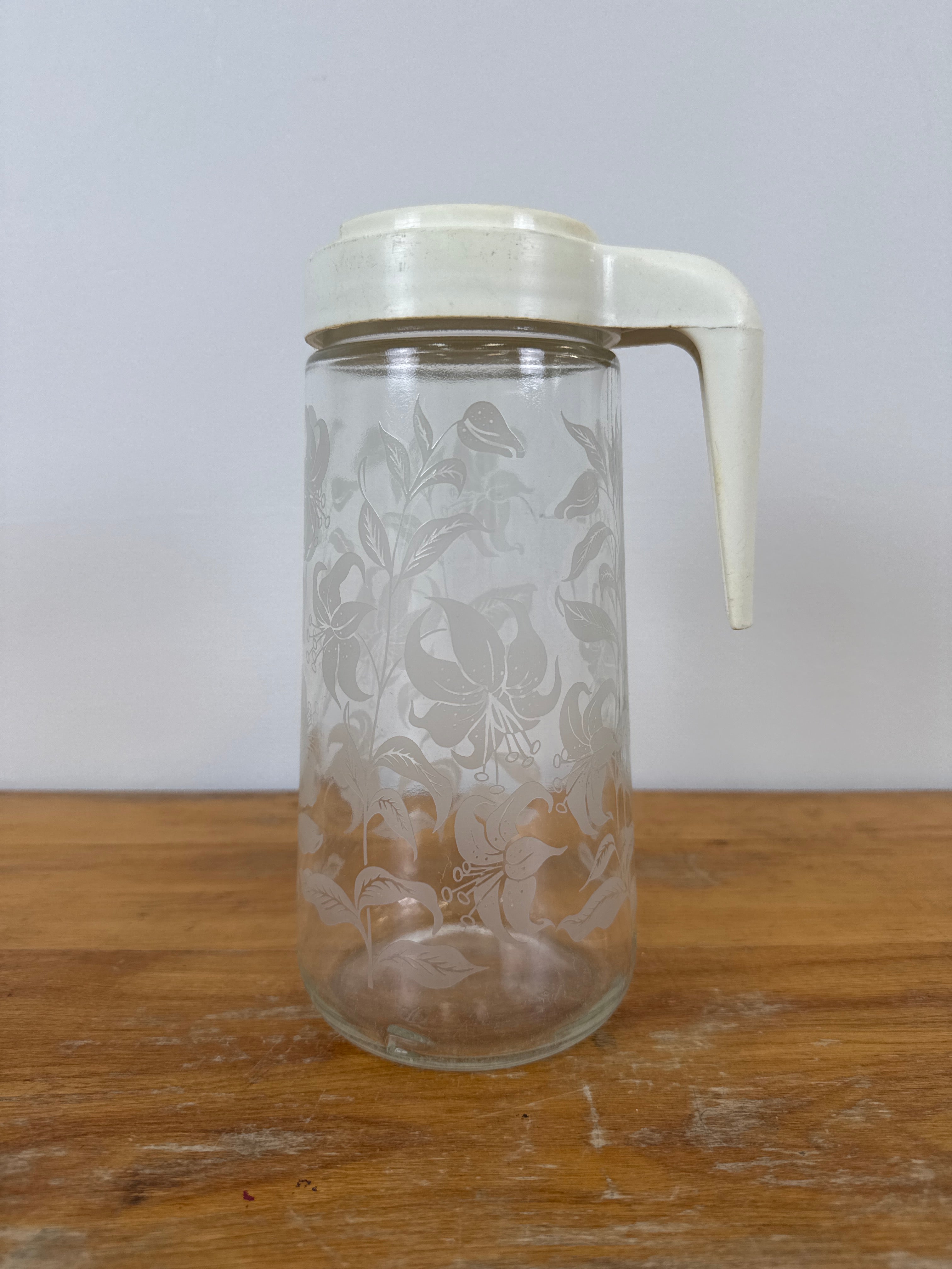 Vintage ANCHOR HOCKING 1qt Tang Pitcher