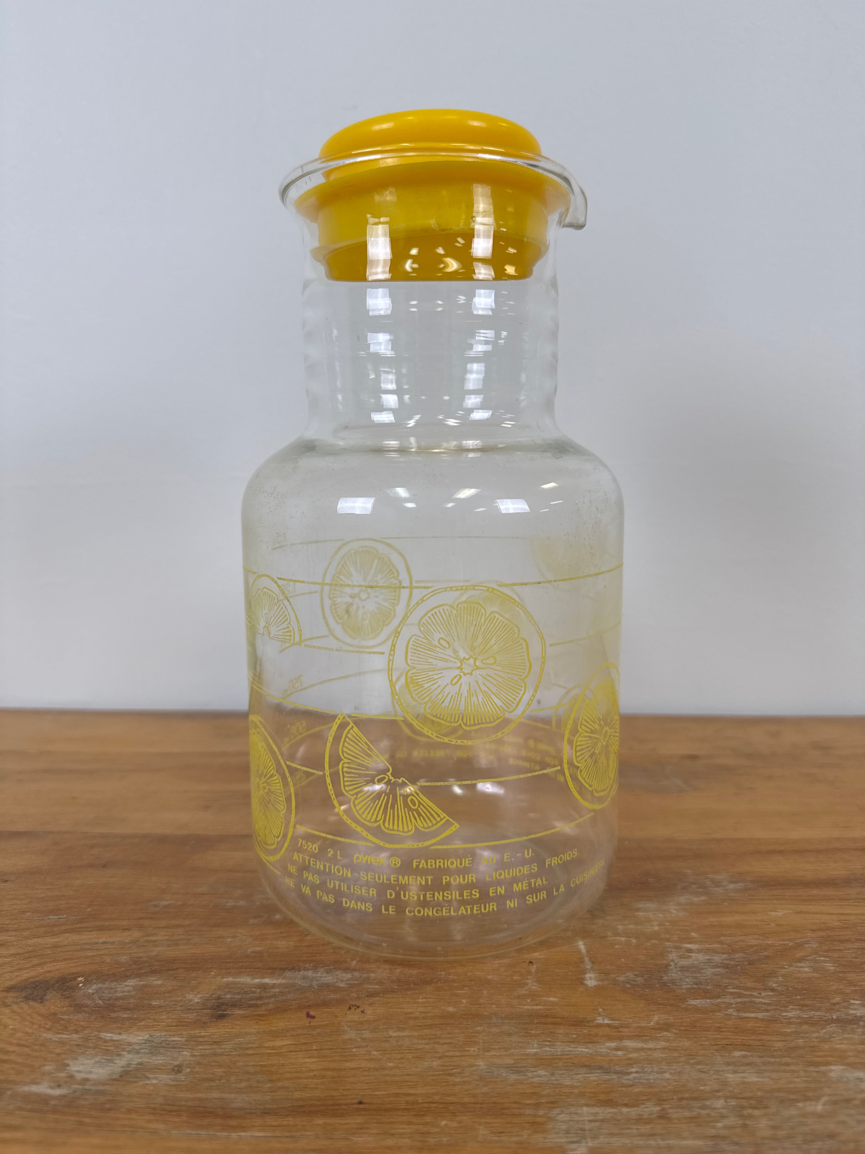 Vintage PYREX 2L Lemonade Pitcher